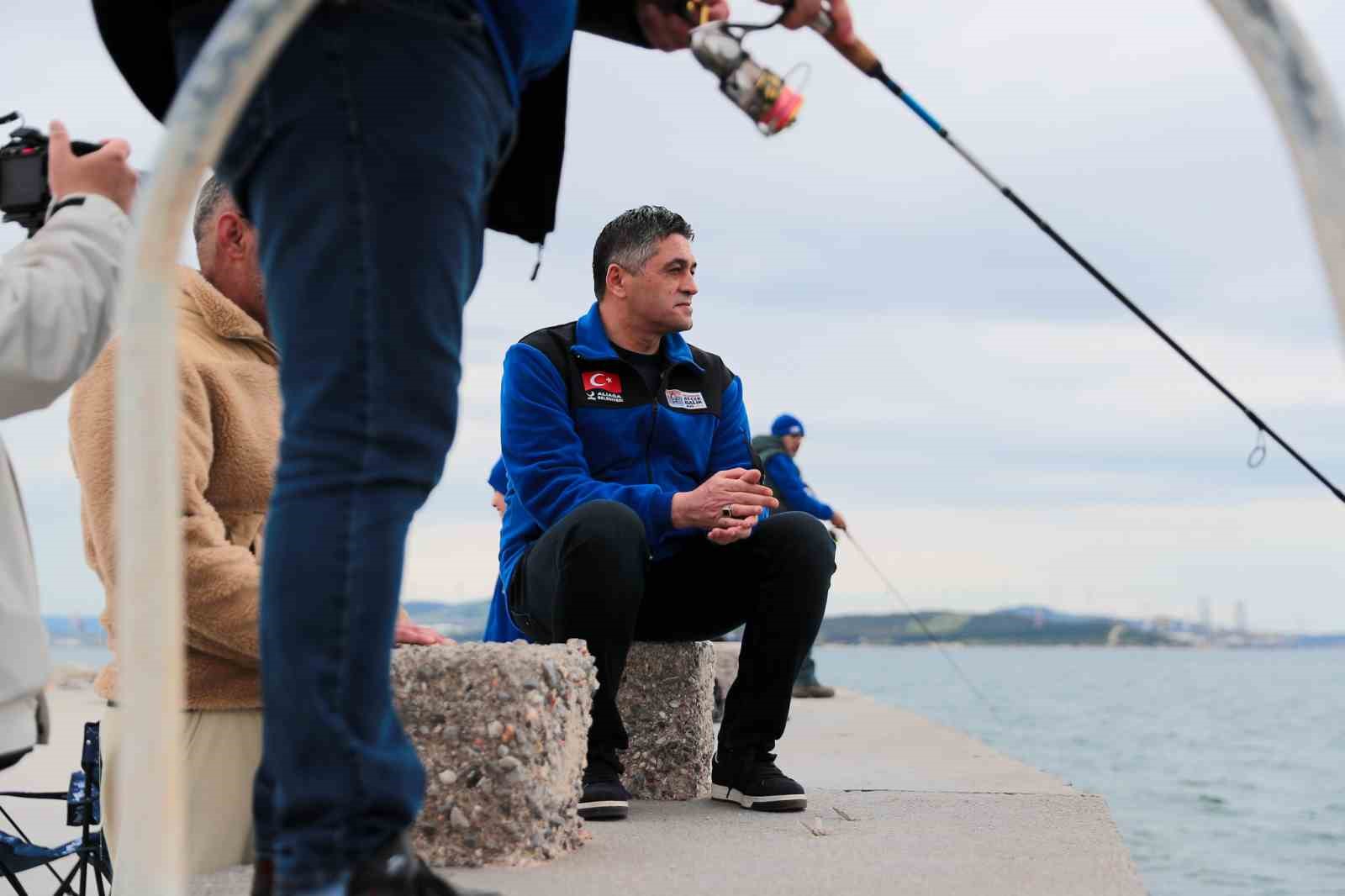 Aliağa’da "At-Çek Balık Avı Festivali" coşkusu
