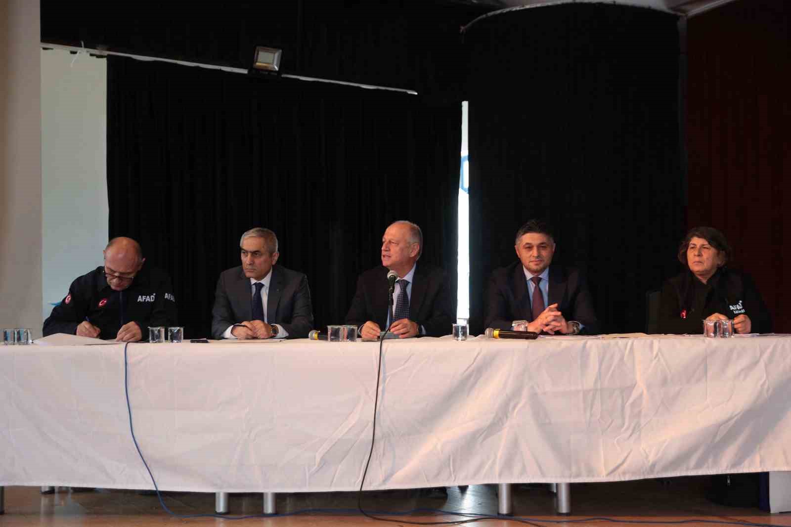 Aliağa’da ’İlçe Afet Müdahale Planı’ toplantısı gerçekleştirildi
