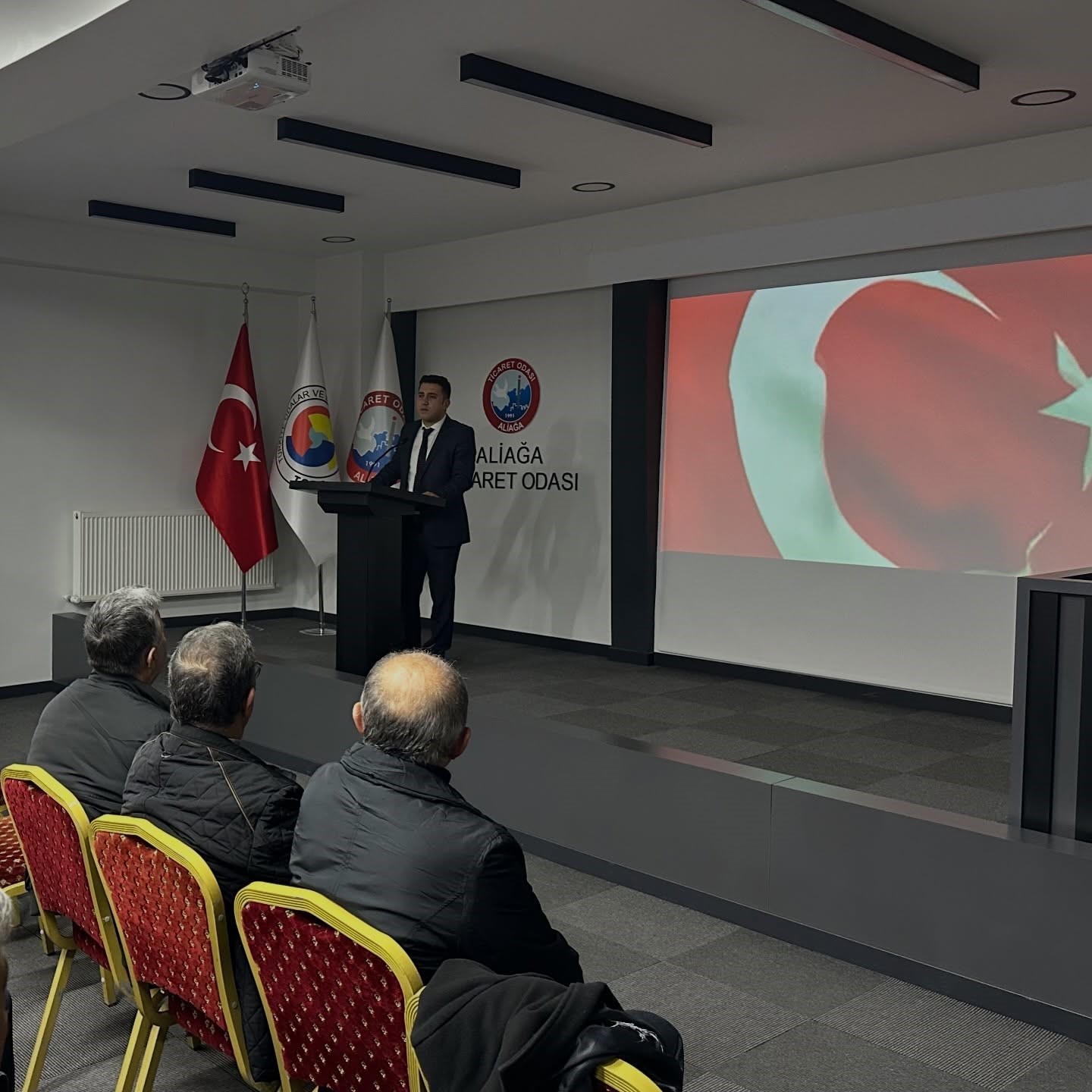 Aliağa’da tarımsal eğitimler aralıksız sürüyor
