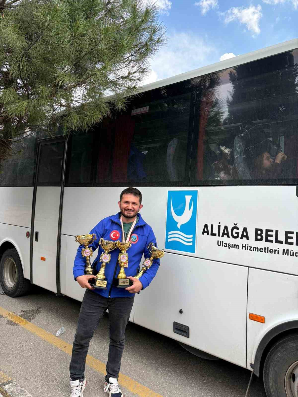 Aliağalı oryantiring sporcuları şampiyonadan 6 dereceyle döndü
