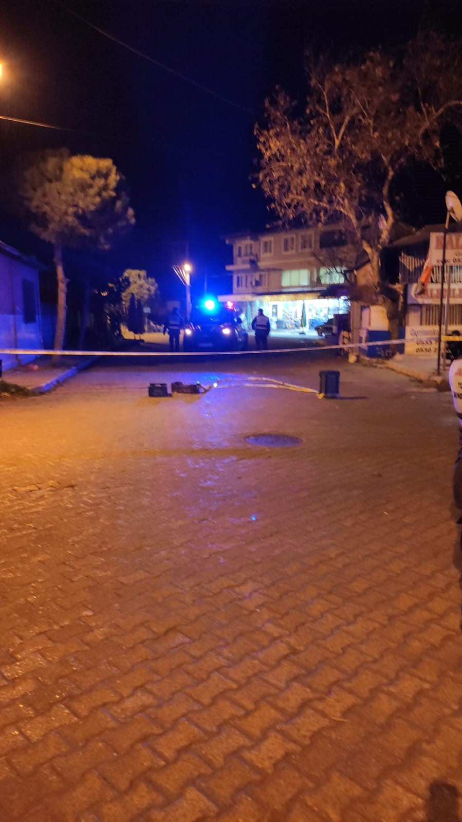 Alkol masasında tartışma kanlı bitti: 1 ölü 2 ağır yaralı
