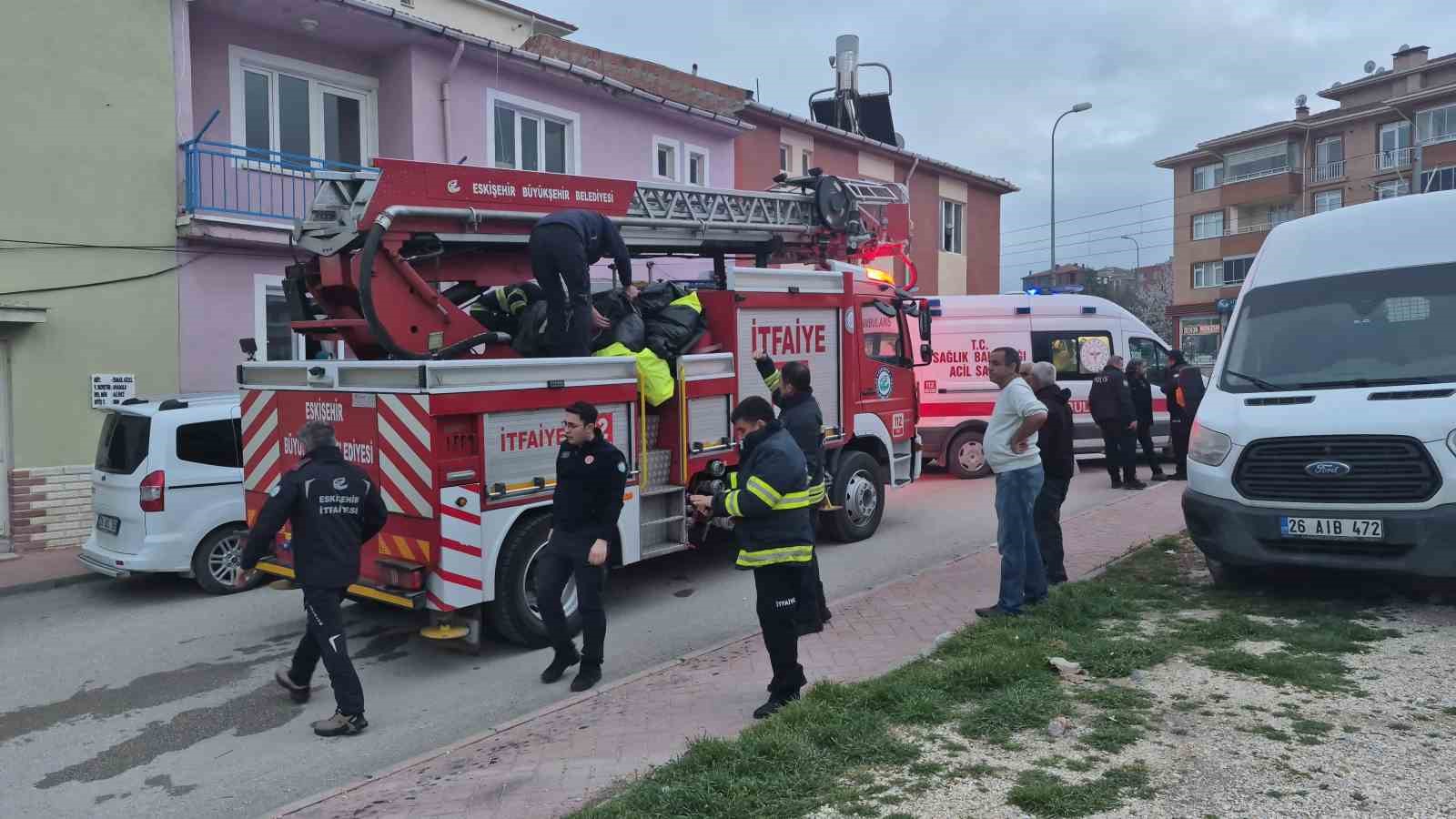 Alkollü genç ortalığı karıştırdı, Özel Harekat timleri devreye girdi
