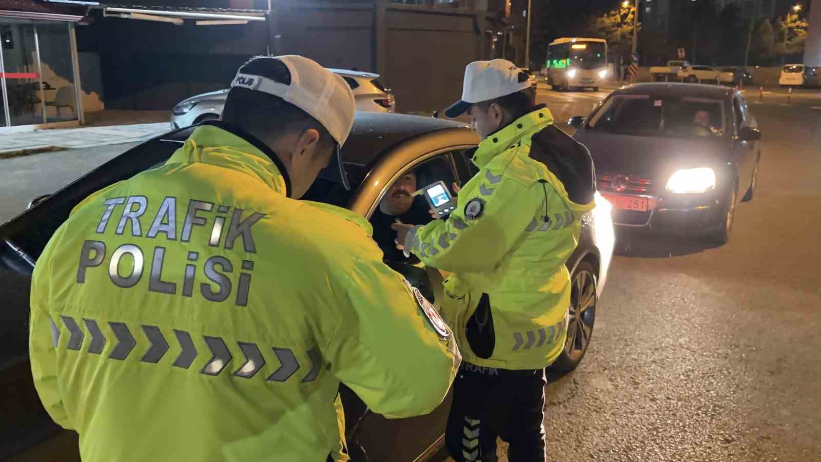 Alkollü şahsın ehliyeti iptal edildi
