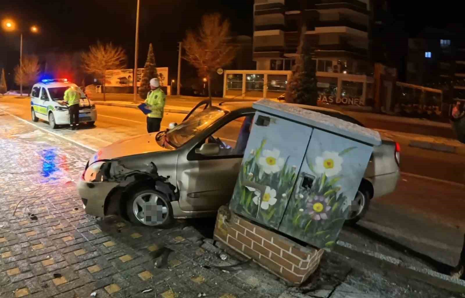 Alkollü şekilde direksiyon başına geçen genç kaza yaptı: "İlk defa içtim, onda da kaza yaptım"
