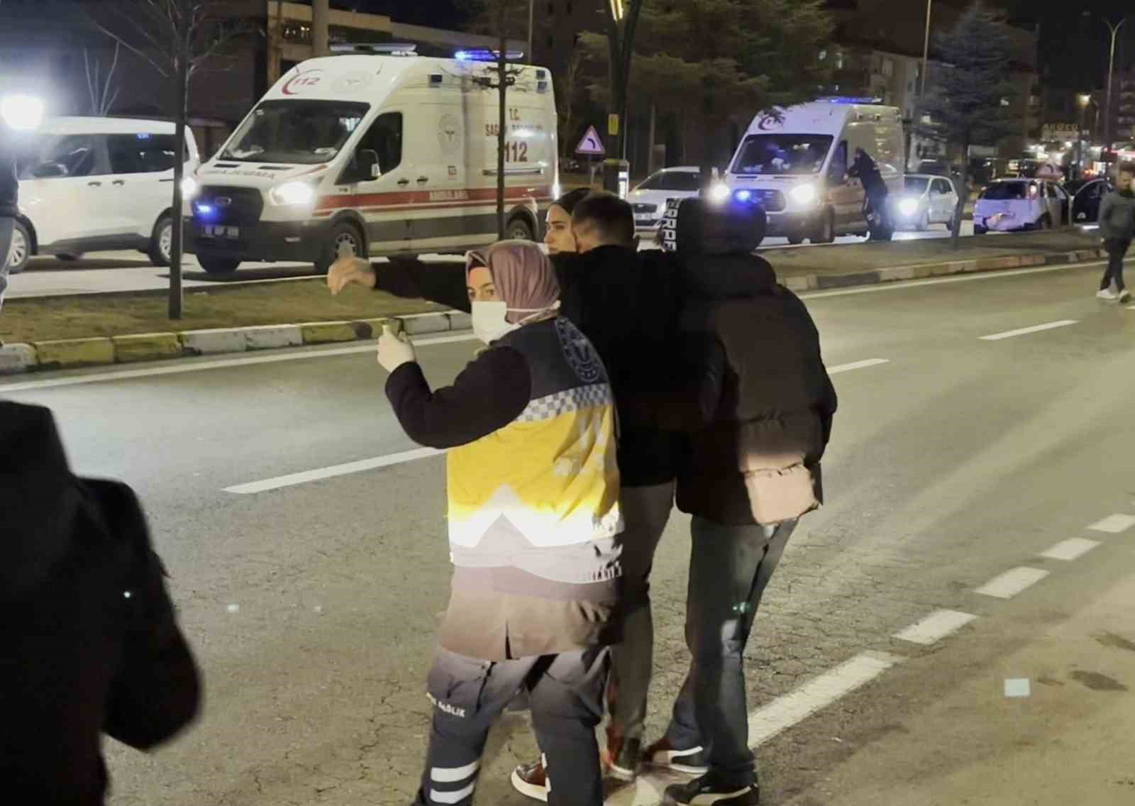 Alkollü sürücü önündeki araca çarptı: 6 yaralı
