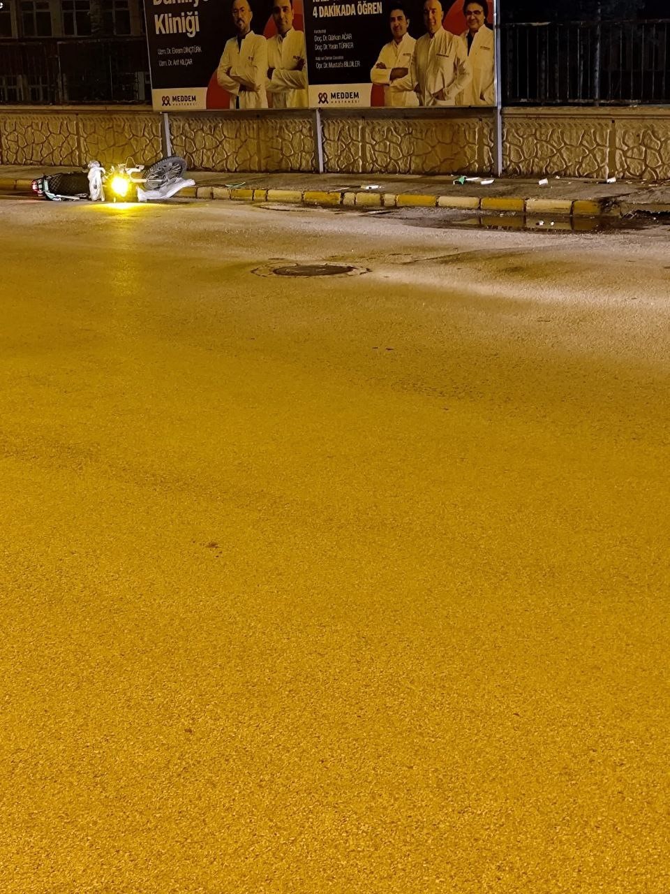 Alkollü sürücünün kullandığı motosiklet kazasında sürücü ağır yaralandı
