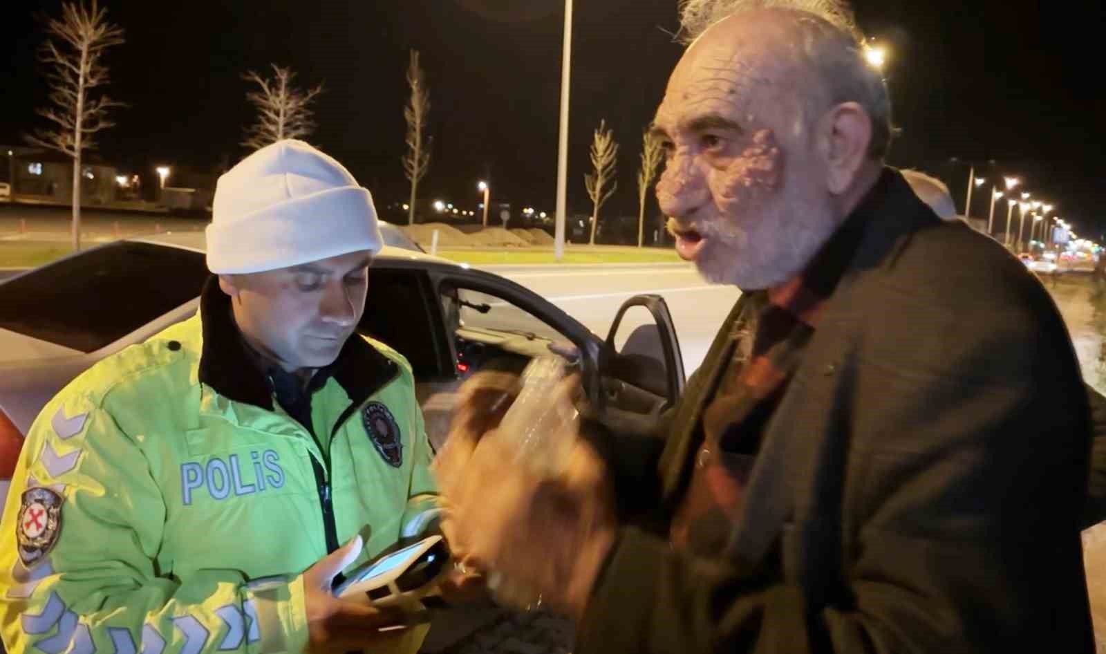 Alkollü ve ehliyetsiz sürücünün yalanını KGYS kameraları bozdu
Alkollü ve ehliyetsiz sürücünün yalanını KGYS kameraları bozdu