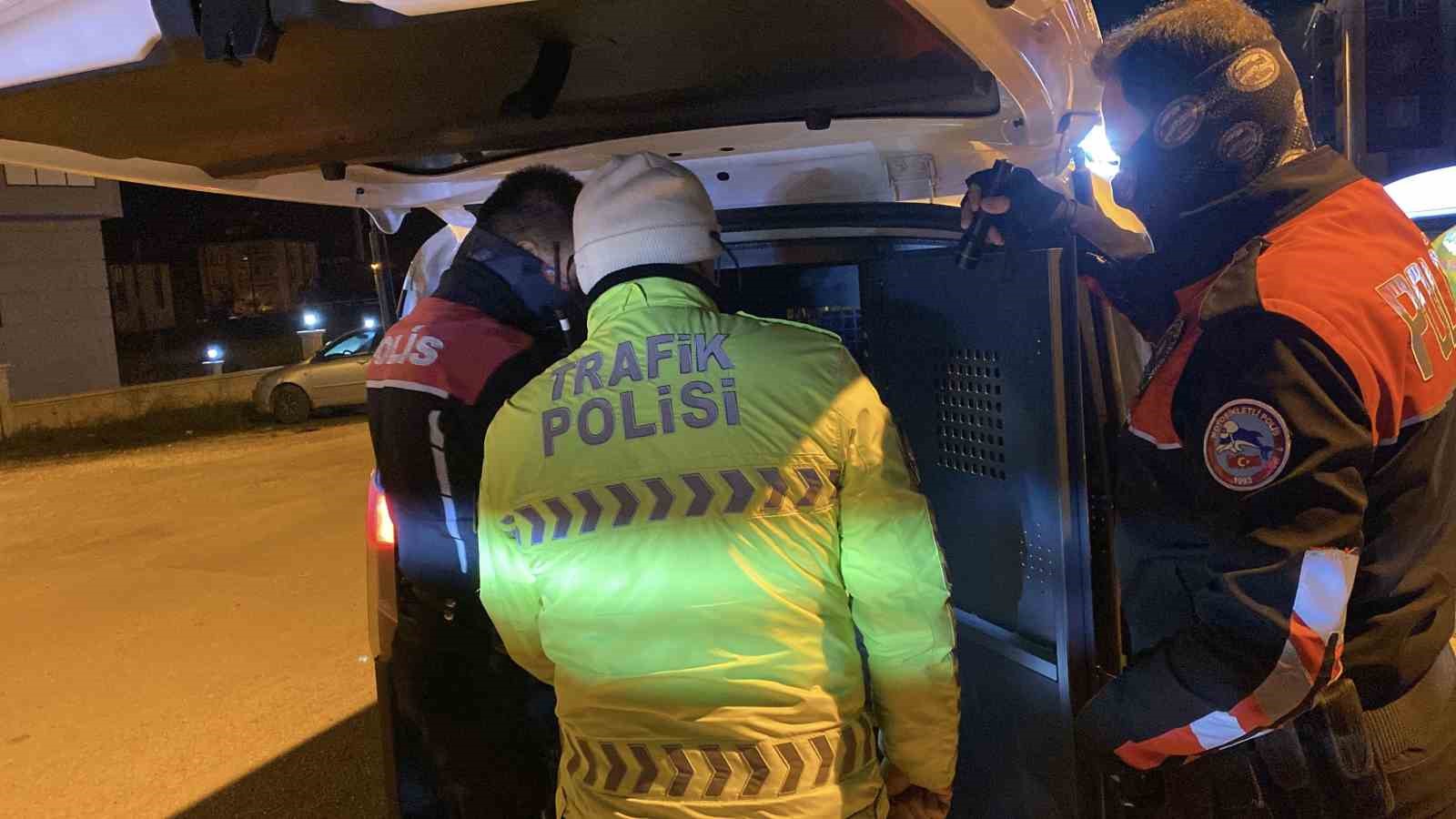 Alkolmetreye üflemeyi reddetti, 200 bin lira ceza yedi
