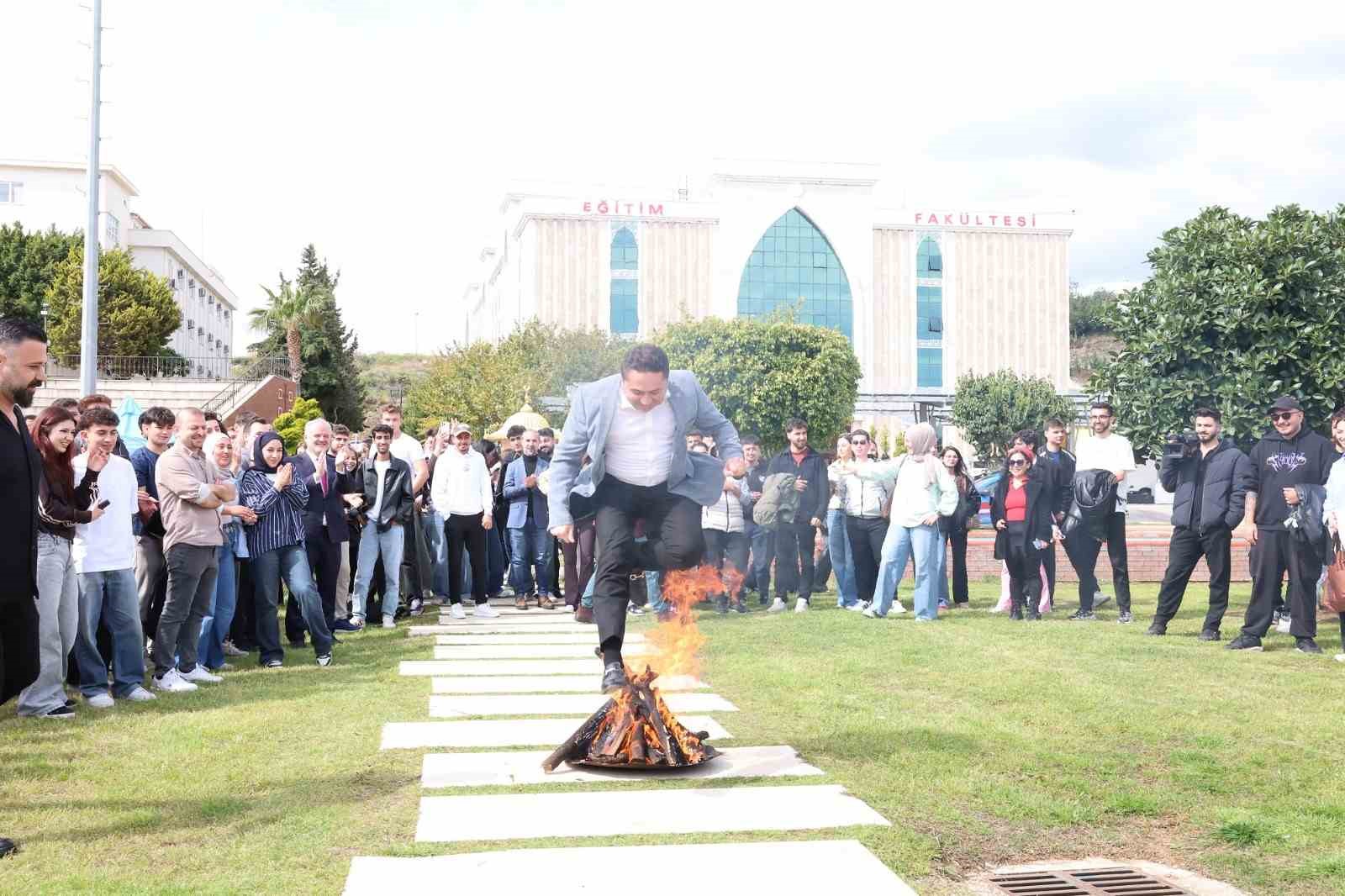 ALKÜ’de nevruz kutlandı
