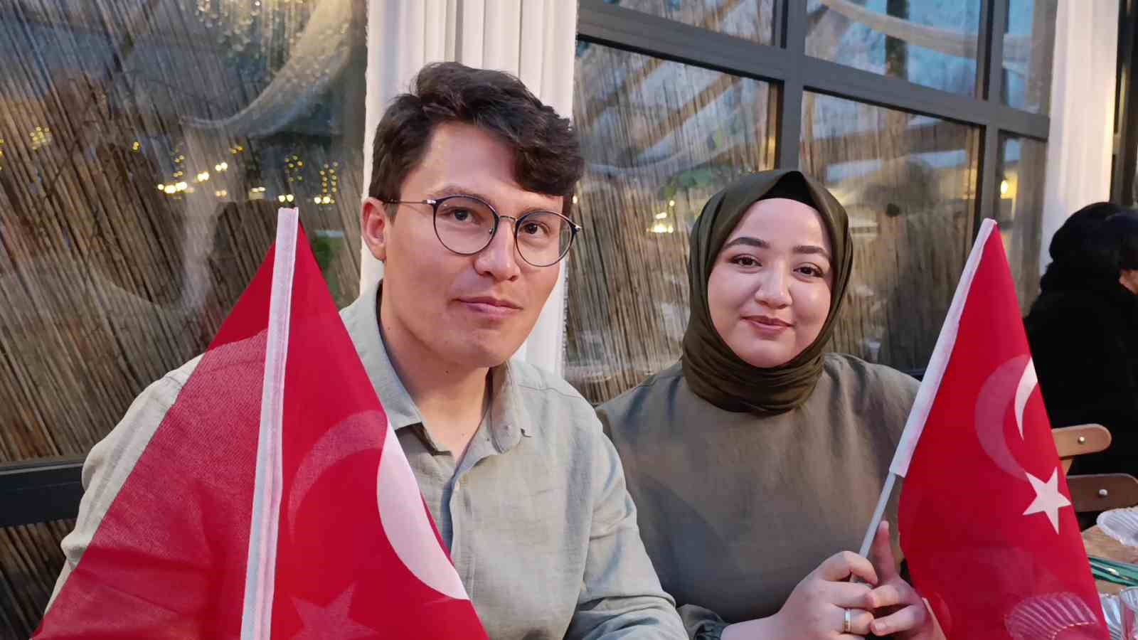 Alman damadın Türk bayrağı hassasiyeti
