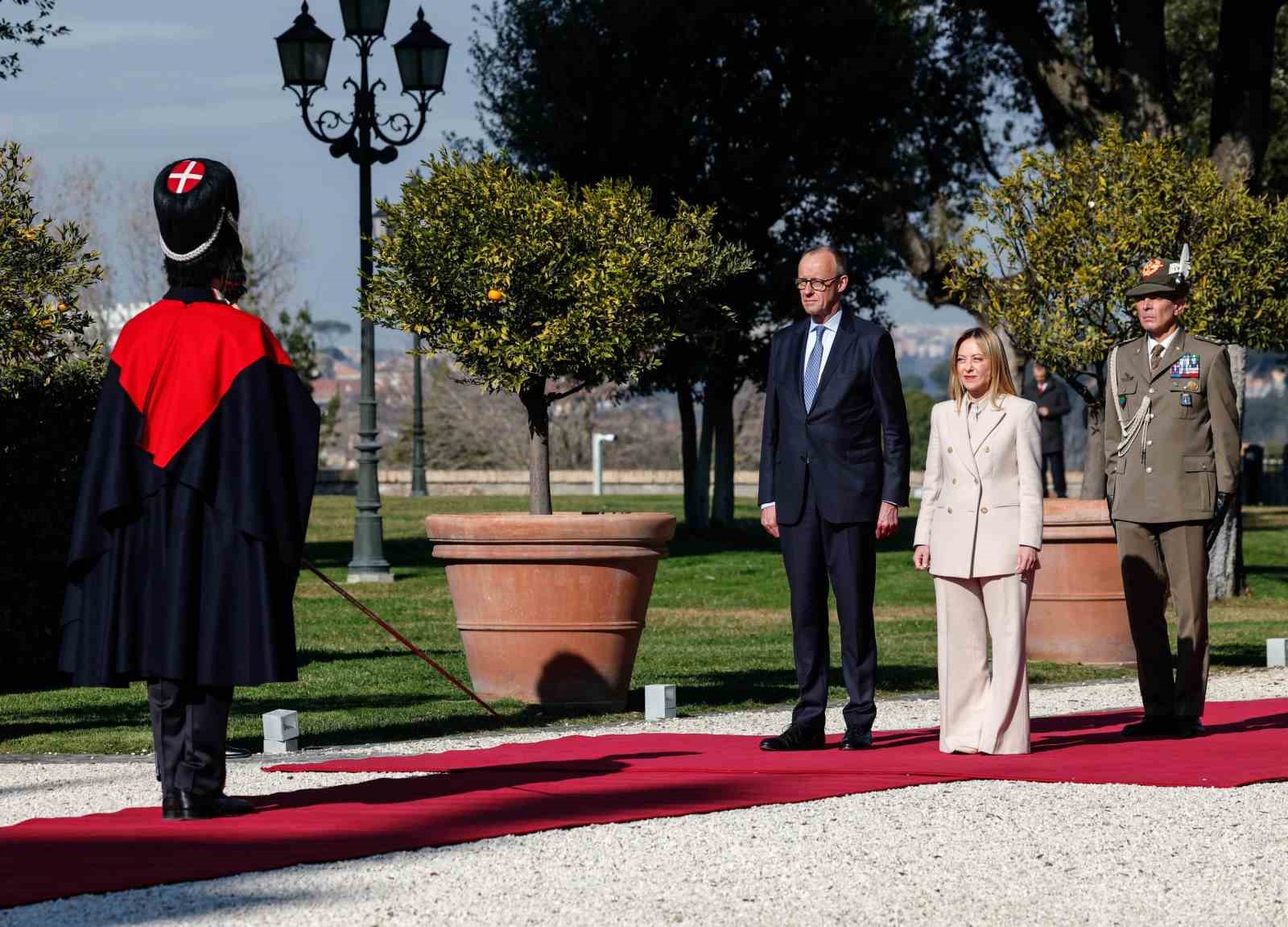 Almanya Başbakanı Merz: "Avrupa, Arktik’in savunması için daha fazlasını yapmalı ve yapacak"
