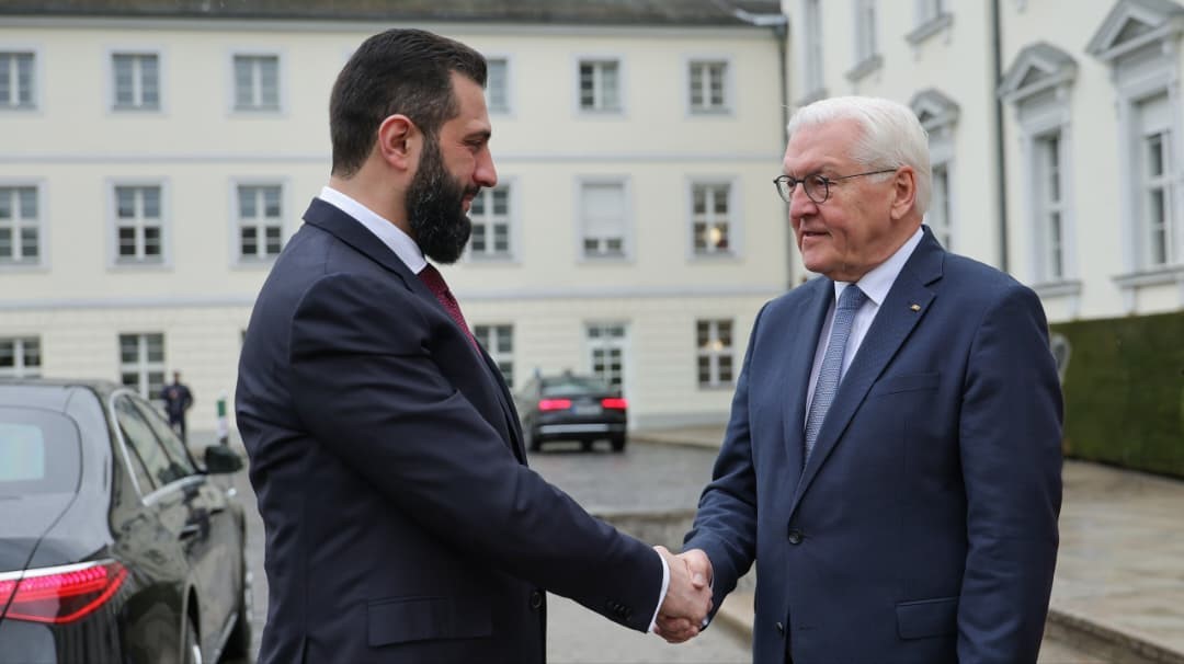 Almanya Cumhurbaşkanı Steinmeier, Suriyeli mevkidaşı eş-Şara ile görüştü
Almanya Cumhurbaşkanı Steinmeier, Suriyeli mevkidaşı eş-Şara ile görüştü