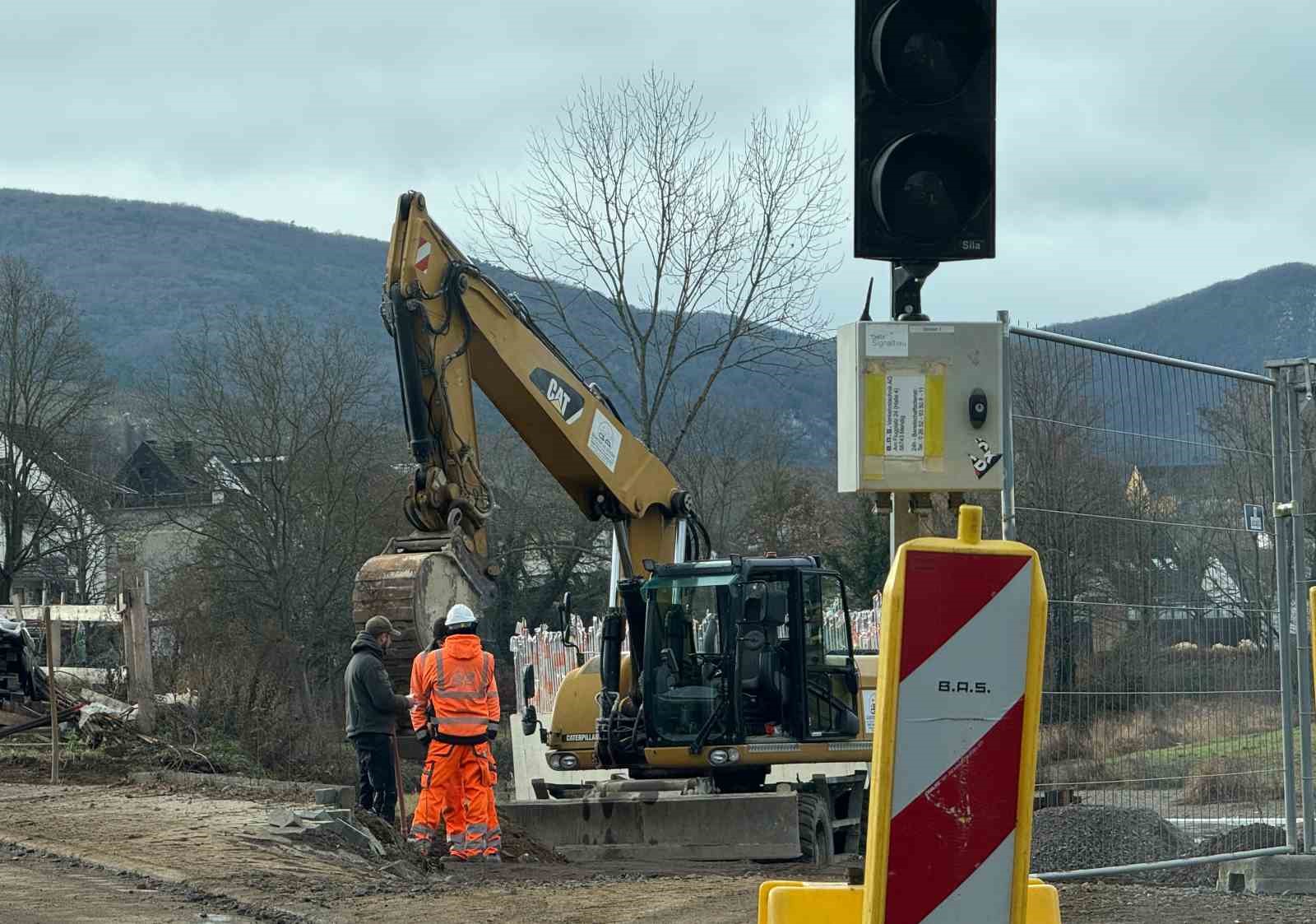 Almanya’da 2021 yılında yaşanan sel felaketinin yaraları hala sarılamadı
Almanya’da 2021 yılında yaşanan sel felaketinin yaraları hala sarılamadı