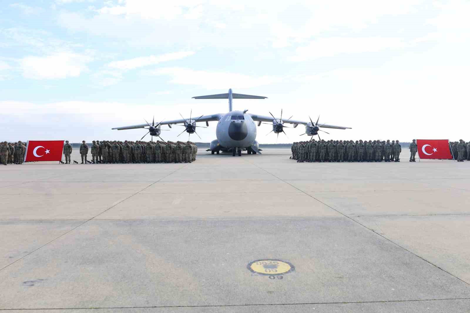 Almanya’da yapılacak NATO tatbikatı için Mehmetçikler yola çıktı
