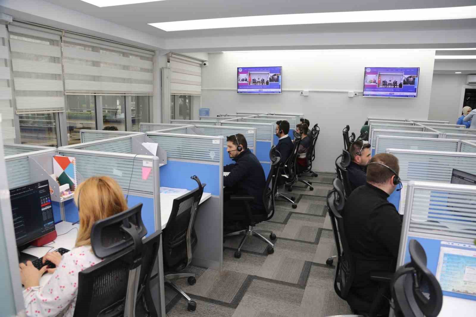 ’Alo 153’, 1 milyon 193 bin çağrıya cevap verdi
’Alo 153’, 1 milyon 193 bin çağrıya cevap verdi