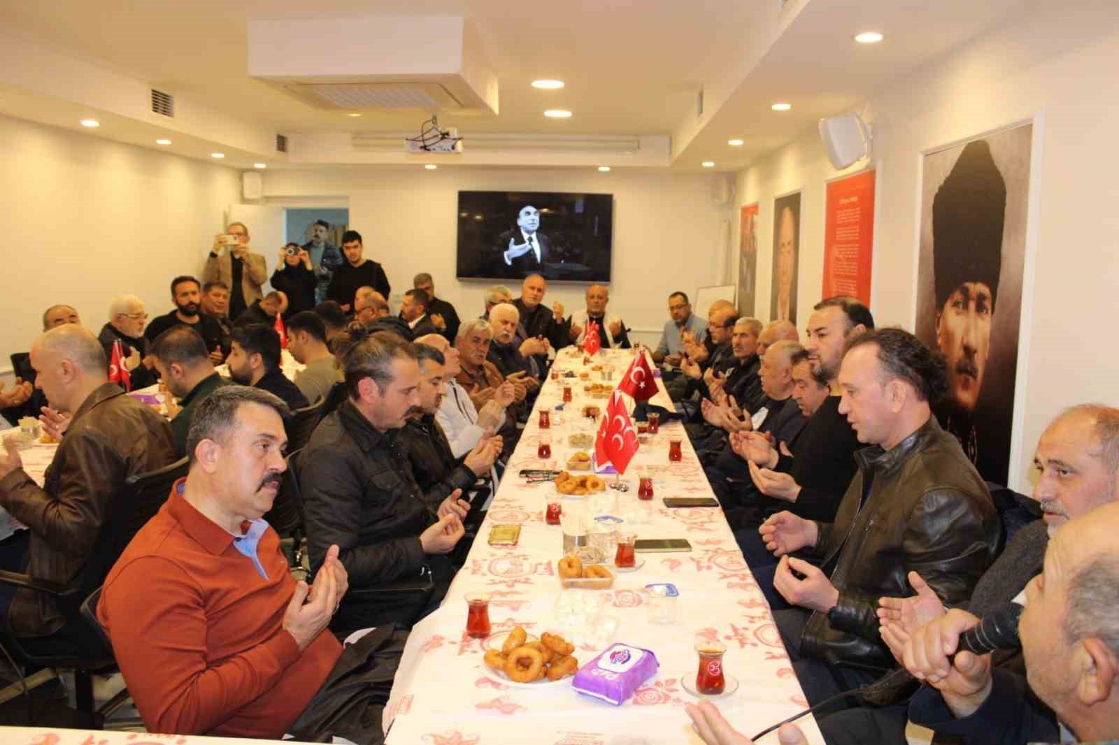 Alparslan Türkeş Aliağa’da anıldı
Alparslan Türkeş Aliağa’da anıldı