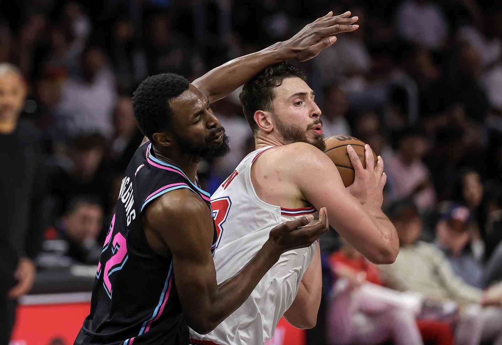 Alperen Şengün 13 sayı, 6 ribaund ile oynadı
