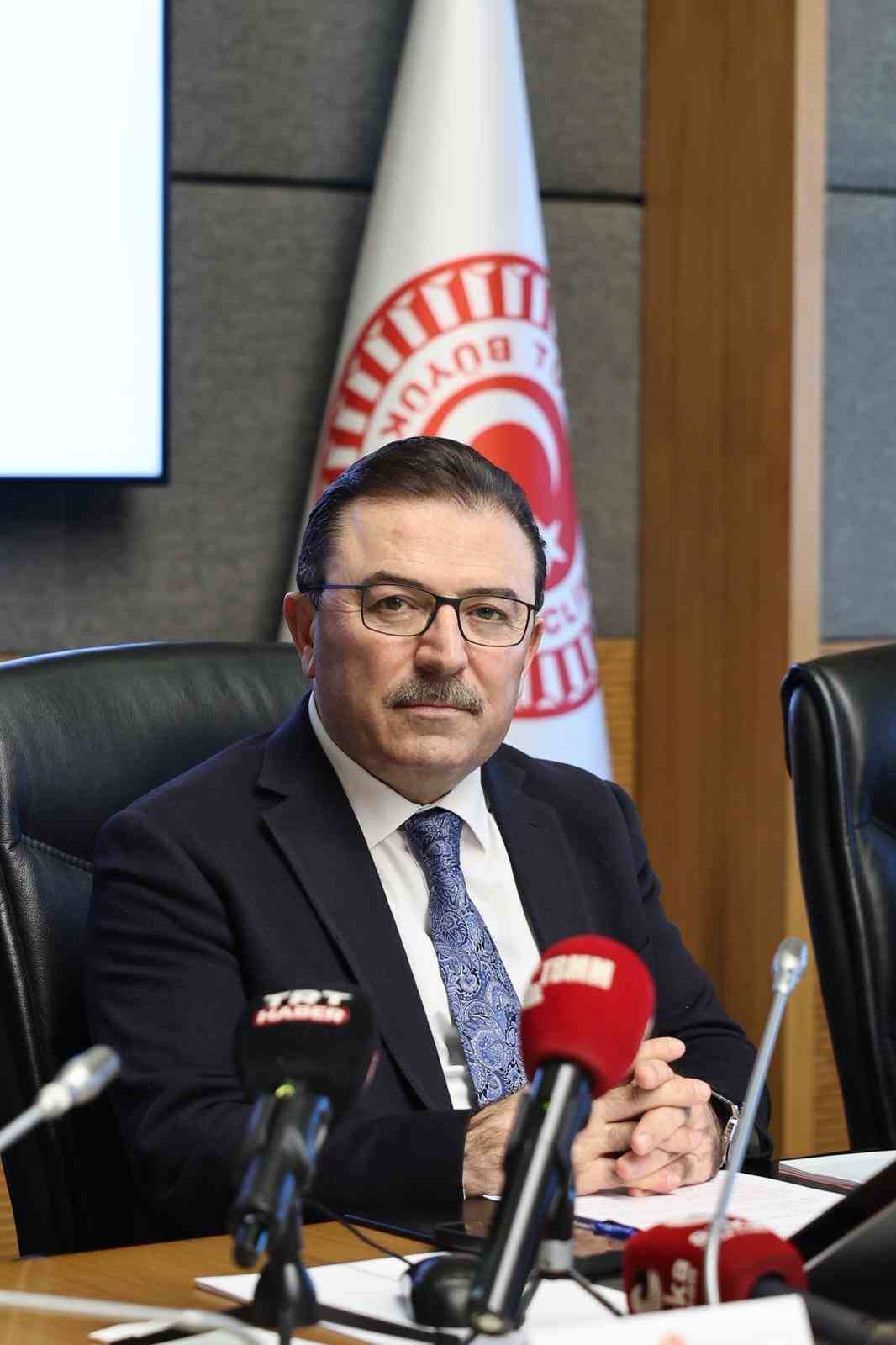 Altınok’tan kongresi binası açıklaması; "Milli hafızanın simgesi Erzurum Kongre Binası geleceğe emin adımlarla taşınıyor"
Altınok’tan kongresi binası açıklaması; "Milli hafızanın simgesi Erzurum Kongre Binası geleceğe emin adımlarla taşınıyor"