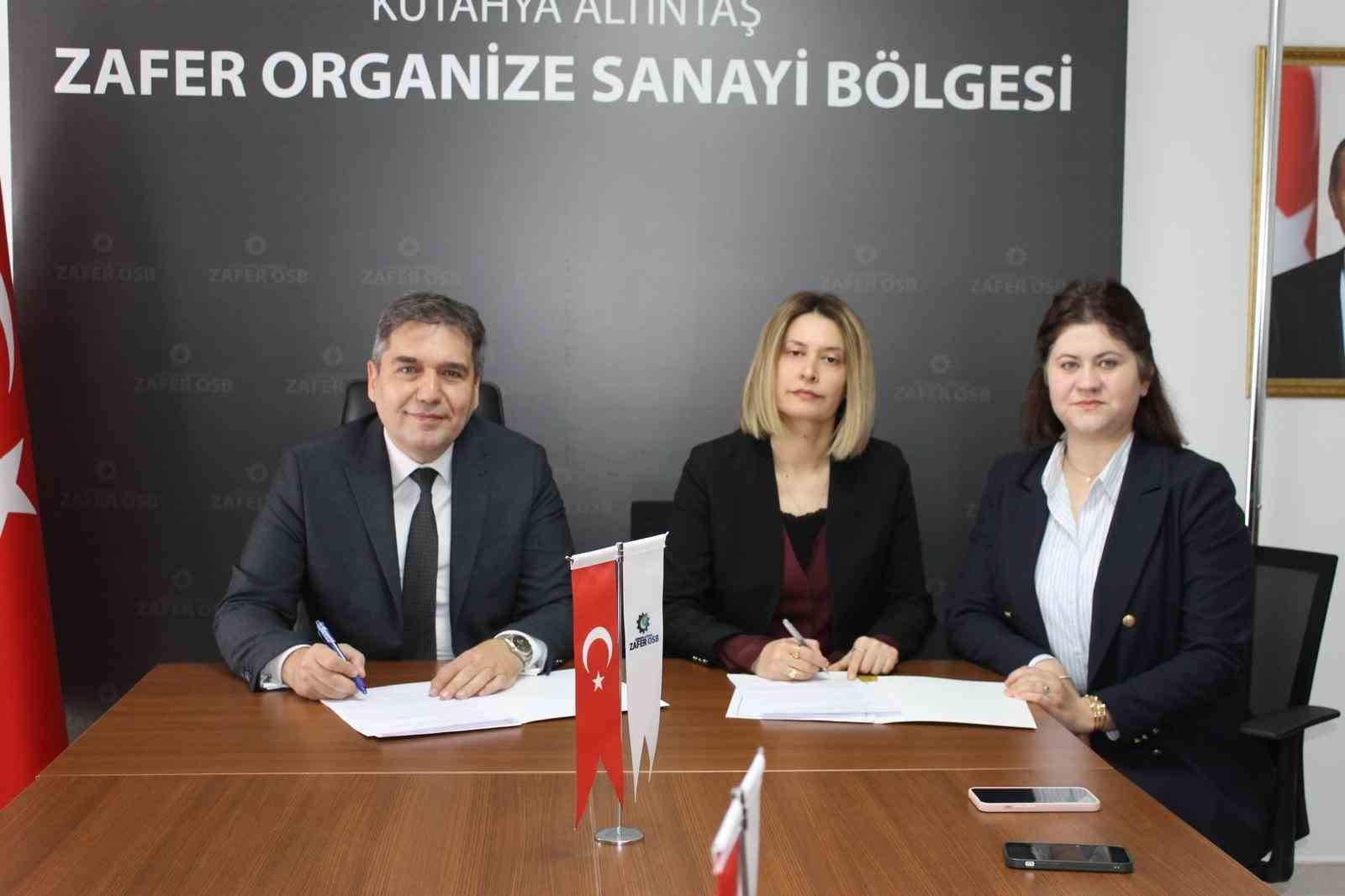 Altıntaş’ta ’Hamilik’ projesinin iş birliği protokolü imzalandı
Altıntaş’ta ’Hamilik’ projesinin iş birliği protokolü imzalandı