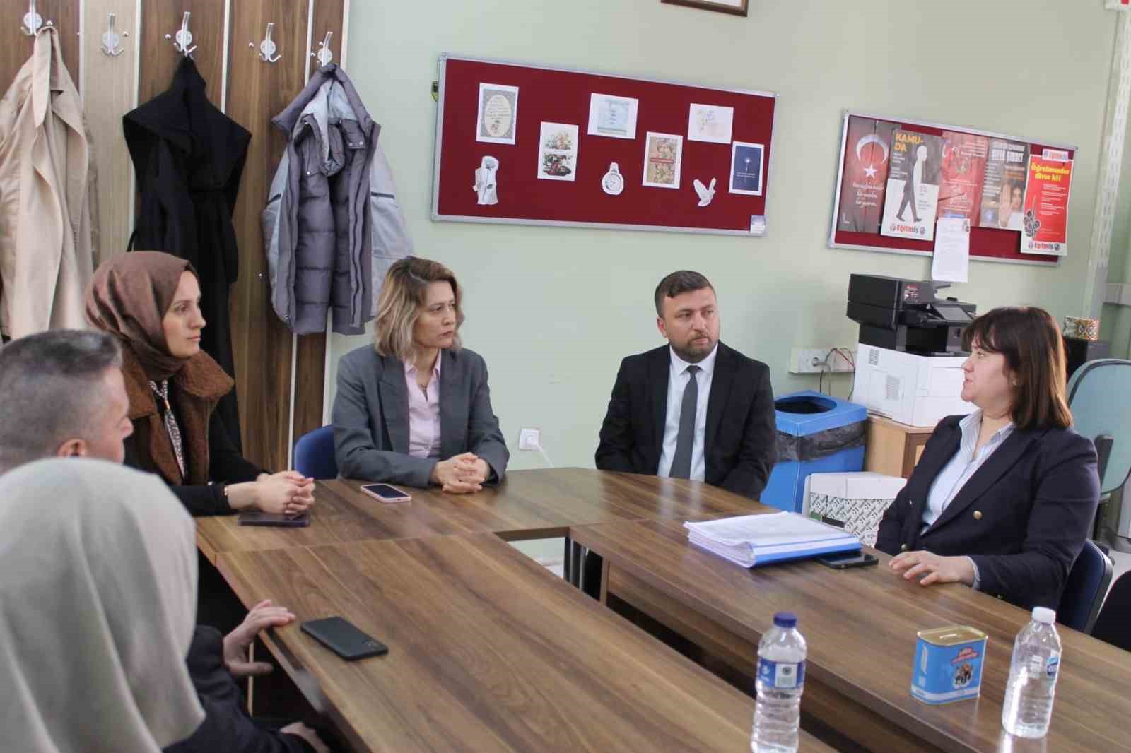 Altıntaş’ta mesleki eğitimin güçlendirilmesi çalışmaları
