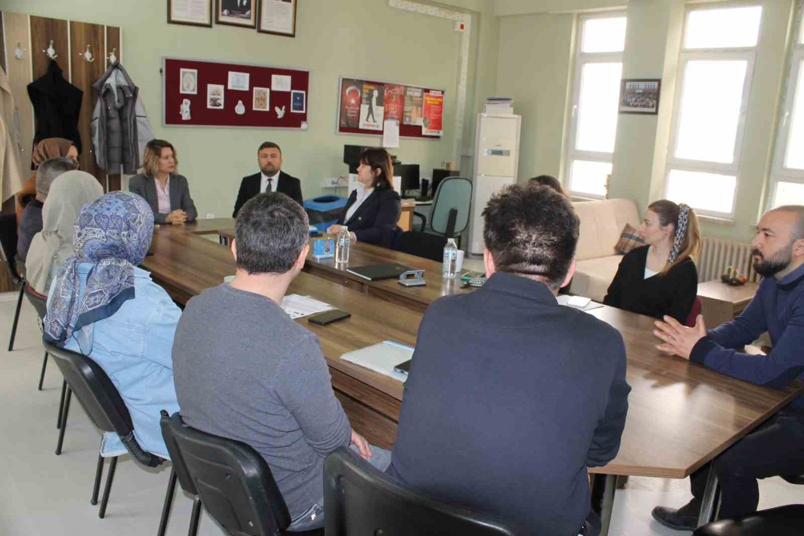 Altıntaş’ta mesleki eğitimin güçlendirilmesi çalışmaları
