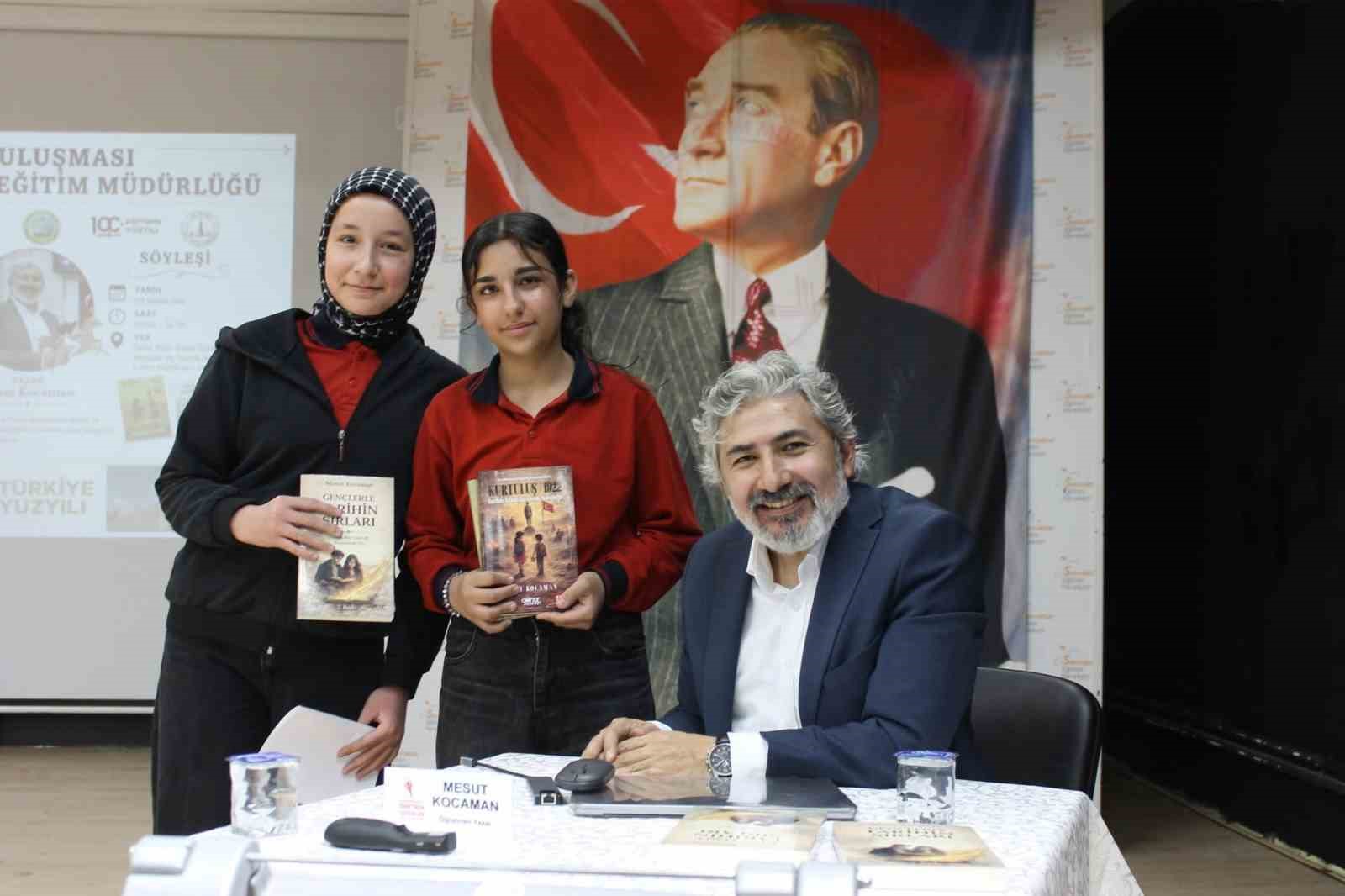 Altıntaş’ta öğrenci ve yazar buluşması
