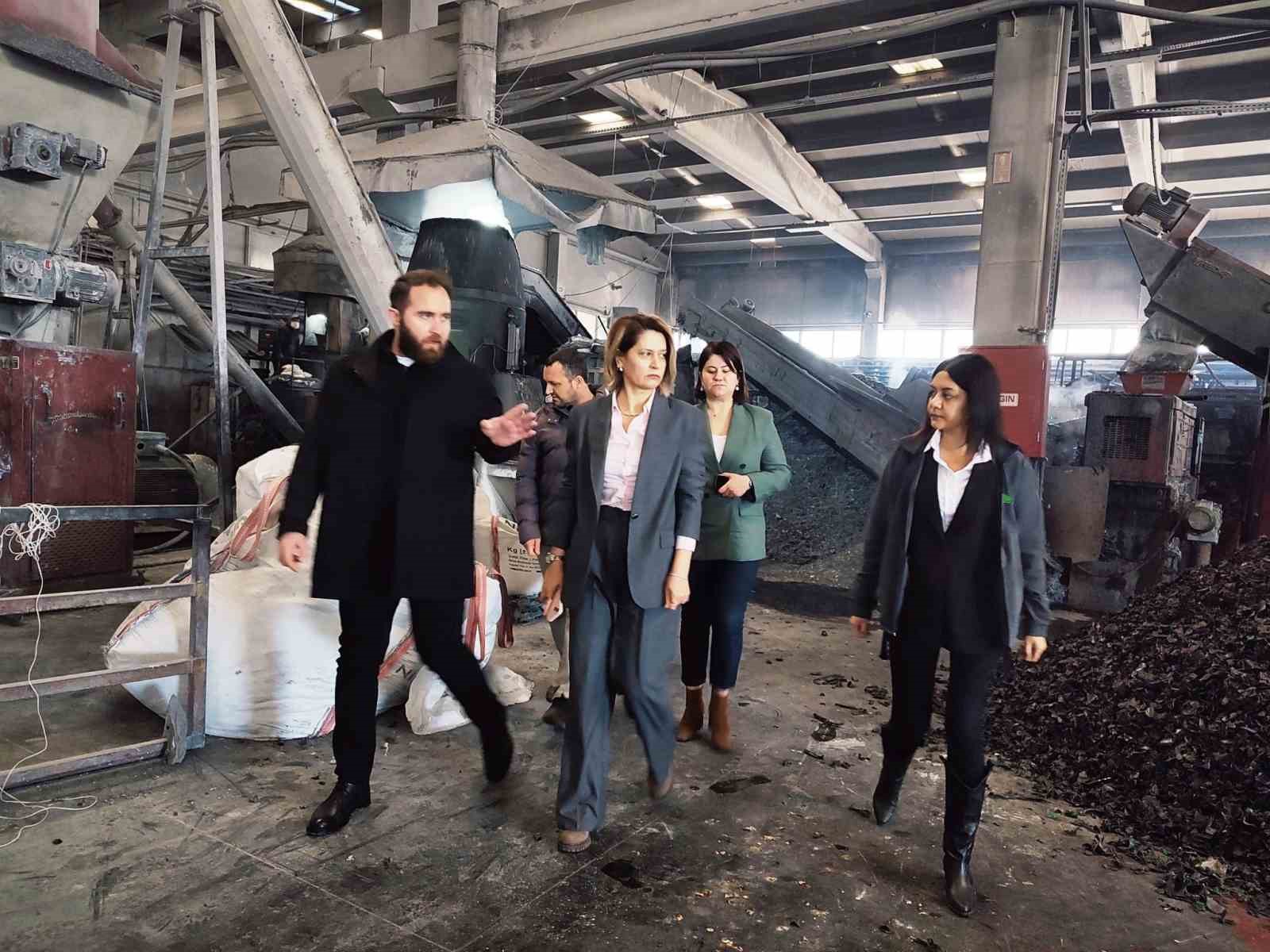 Altıntaş’ta okul-sanayi iş birliğini güçlendirme çalışmaları
