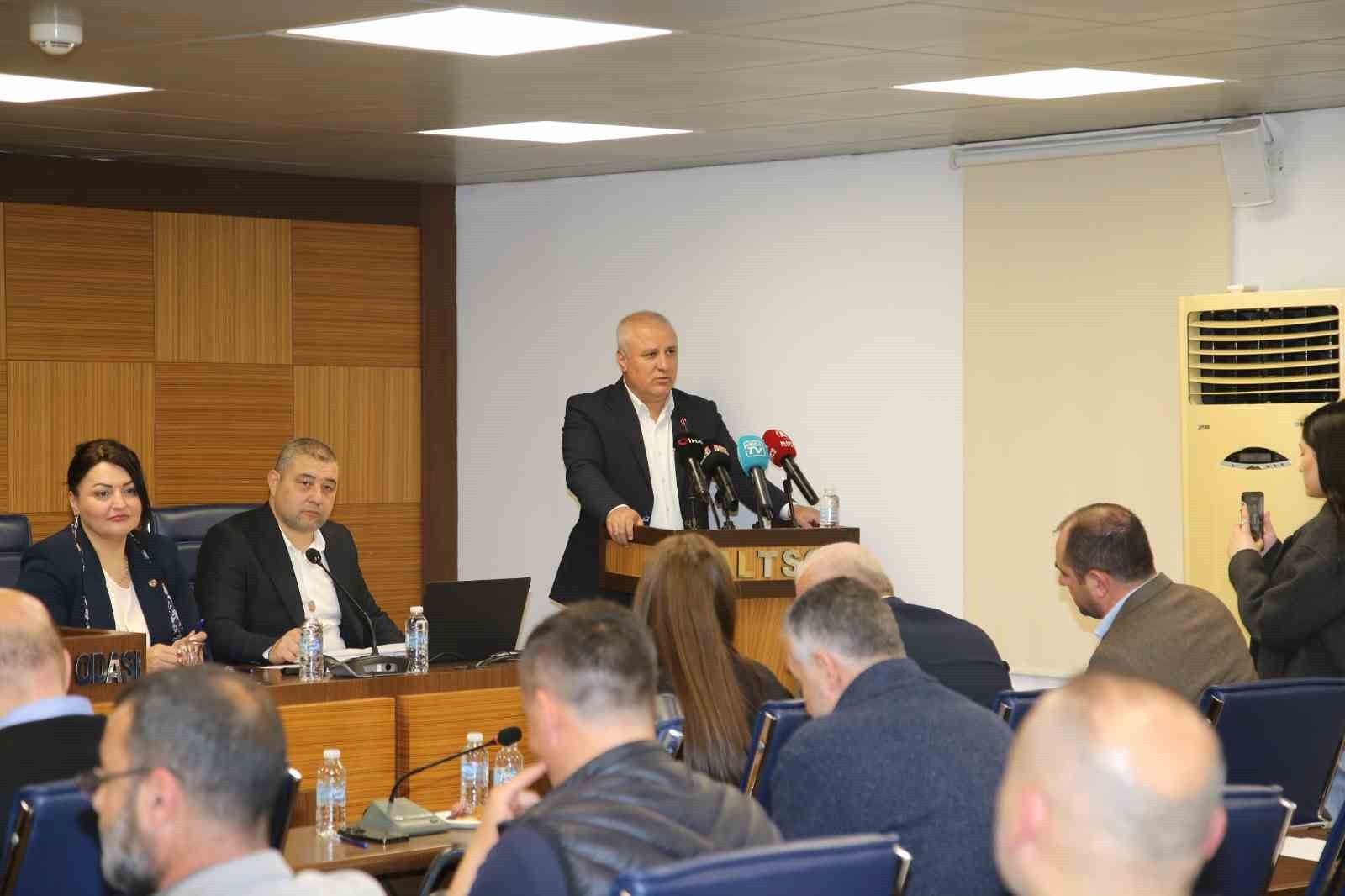 ALTSO Başkanı Erdem: "Kredi kullanılarak tatil yapılması sektöre katkı sağlayacak"
