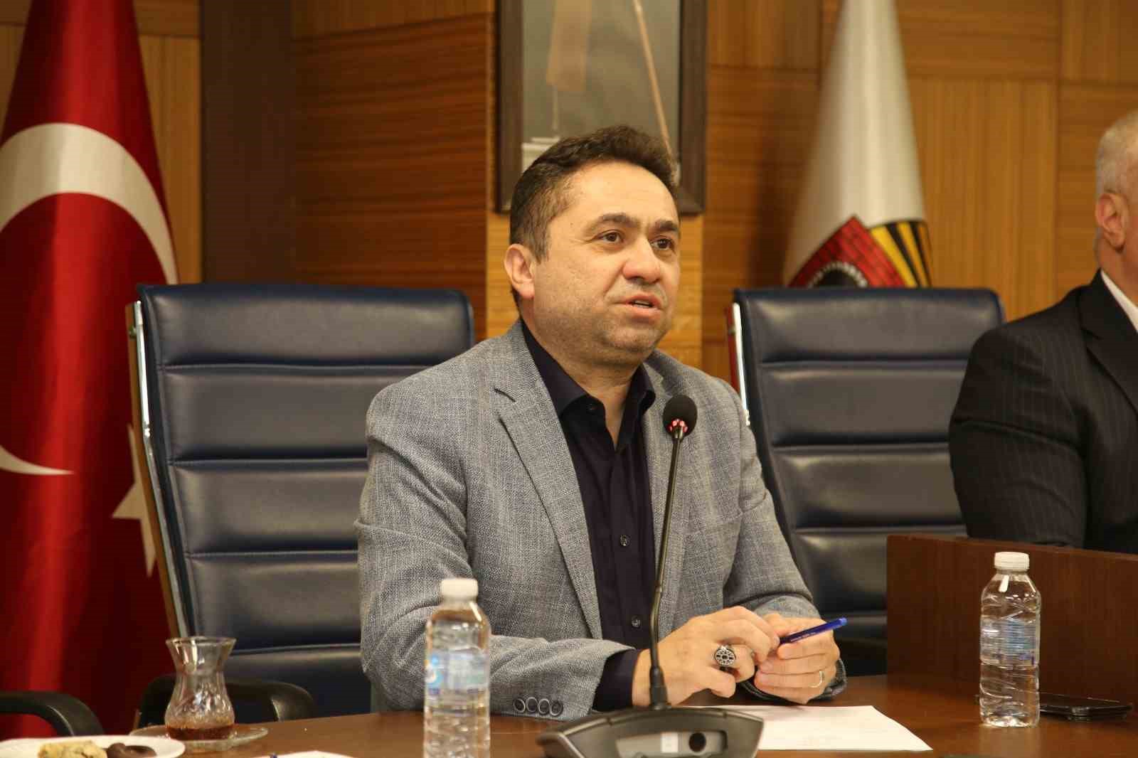 ALTSO Başkanı Erdem: "Kredi kullanılarak tatil yapılması sektöre katkı sağlayacak"
