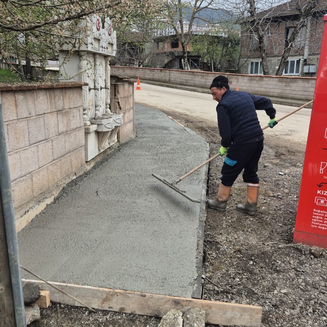 Altyapı ve üstyapı çalışmaları devam ediyor
