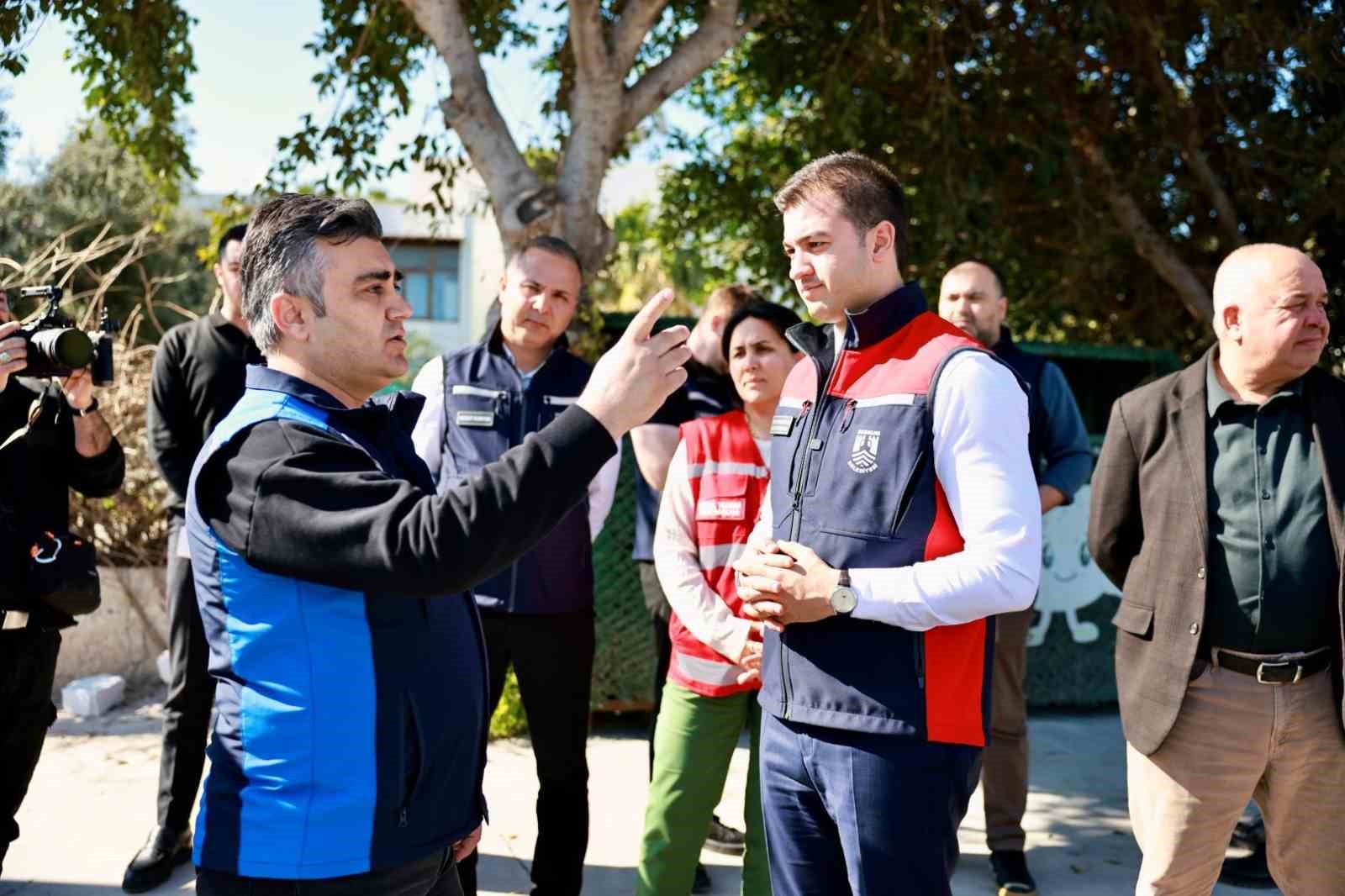 Altyapı yatırımları yerinde incelendi
Altyapı yatırımları yerinde incelendi