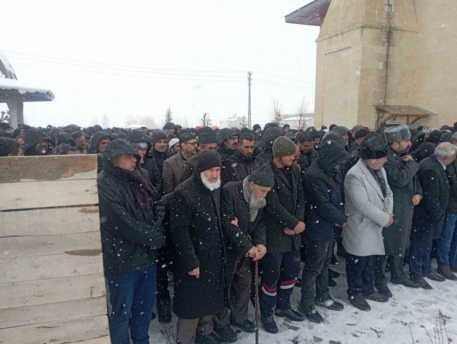 Alvar’da Mart sanki hüzün ayı
