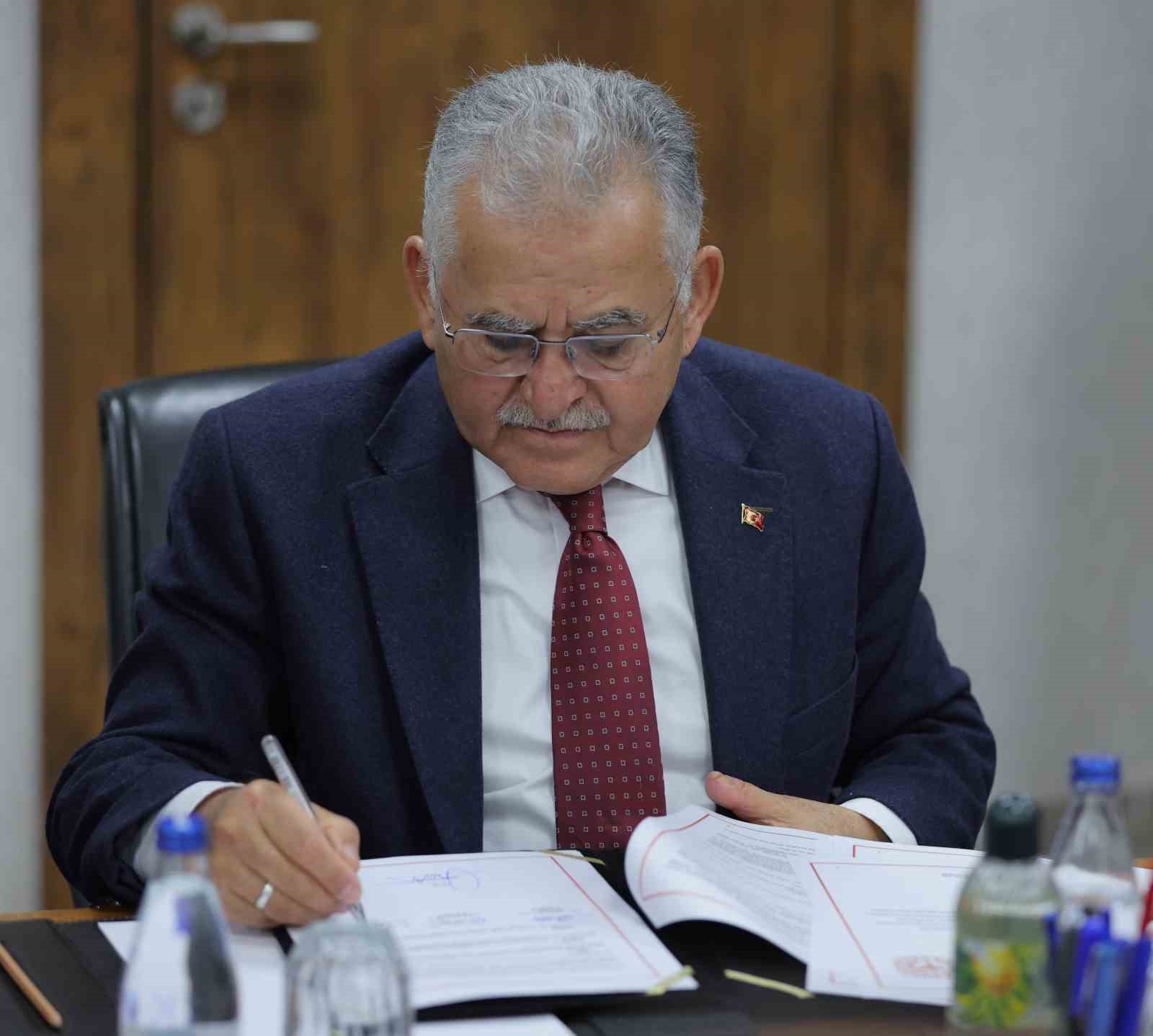 Alzheimer Aktif Yaşam Merkezi için protokol imzalandı
Alzheimer Aktif Yaşam Merkezi için protokol imzalandı