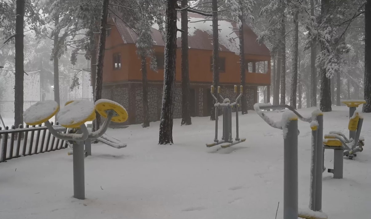 Amanos eteklerinde kış masalı: Zorkun Yaylası’nda kar güzelliği
