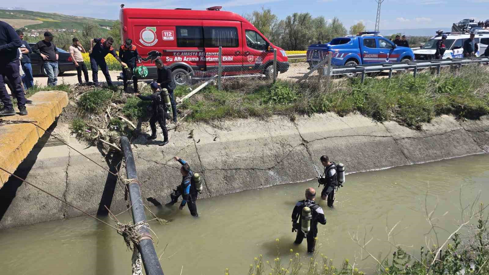 Amasya’da ekiplerin aradığı kadının cenazesi sulama kanalında bulundu
