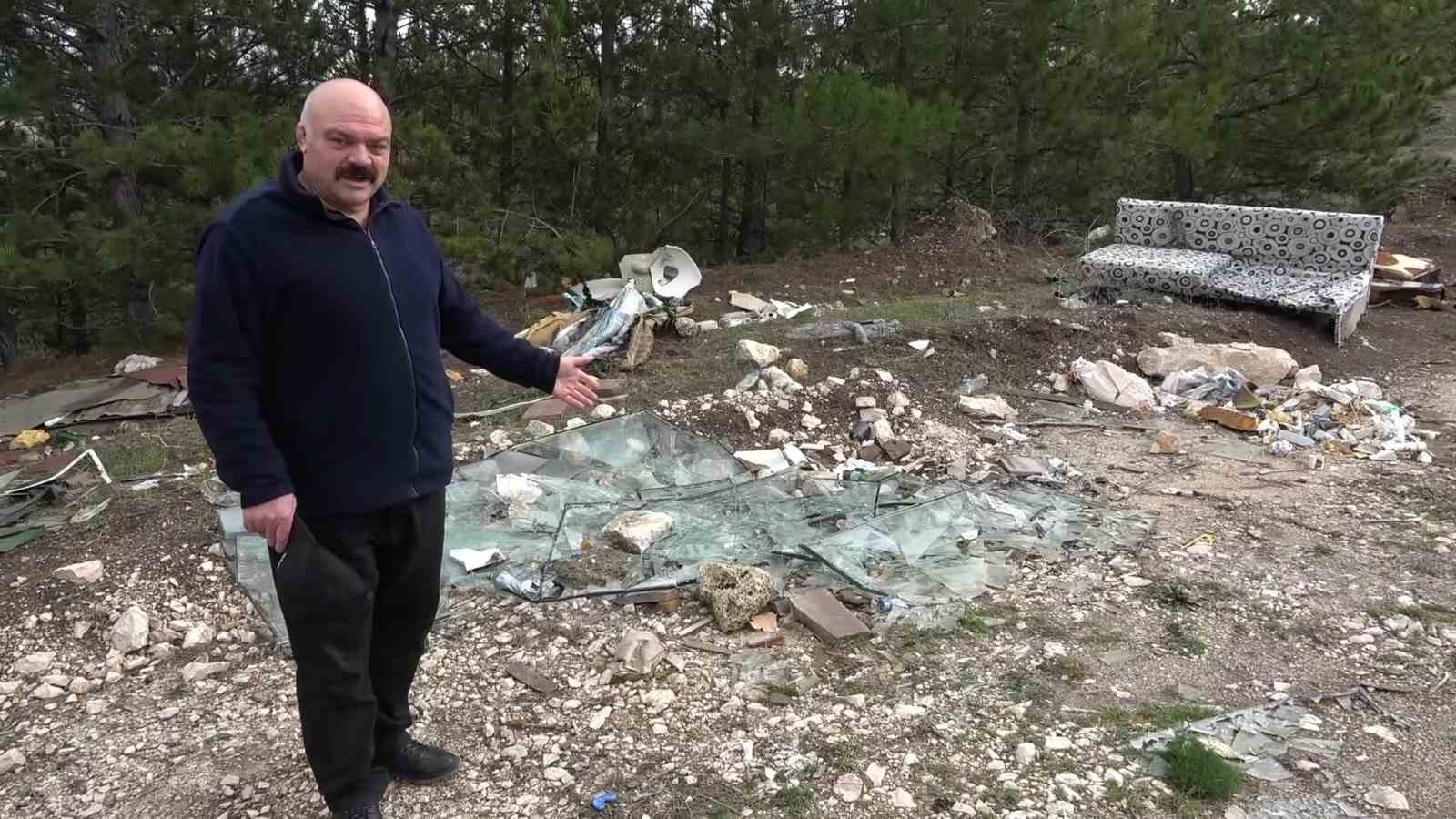 Amasya’da orman çöplüğe dönüştü: "Bu toprakları piyangodan kazanmadık"
