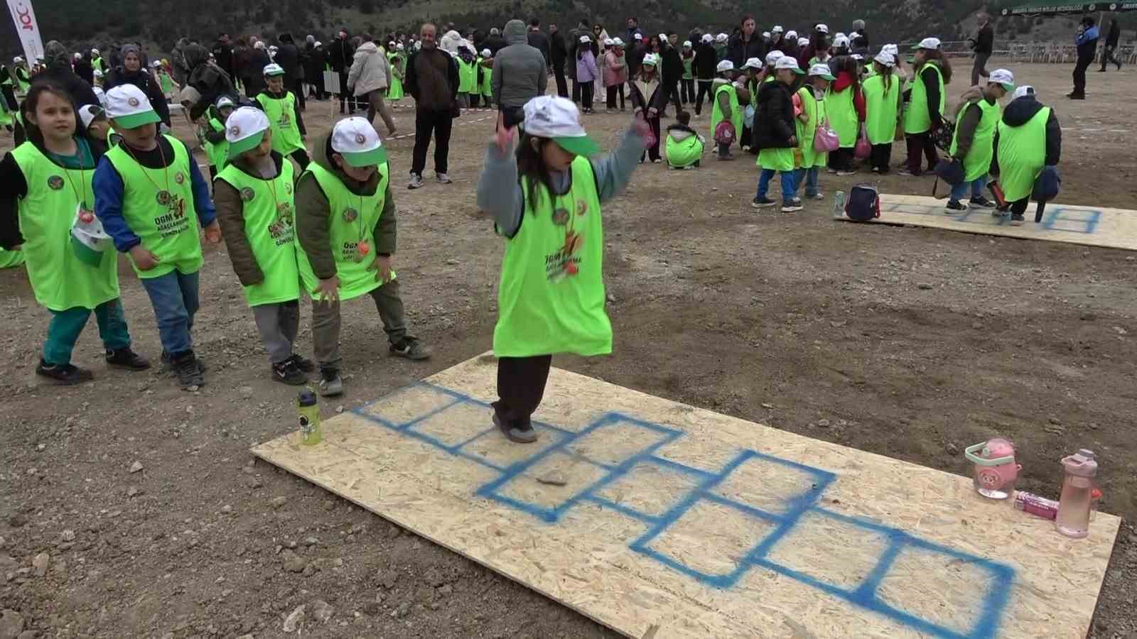 Amasya’da Orman Haftası etkinliği çocuk şenliğine dönüştü
