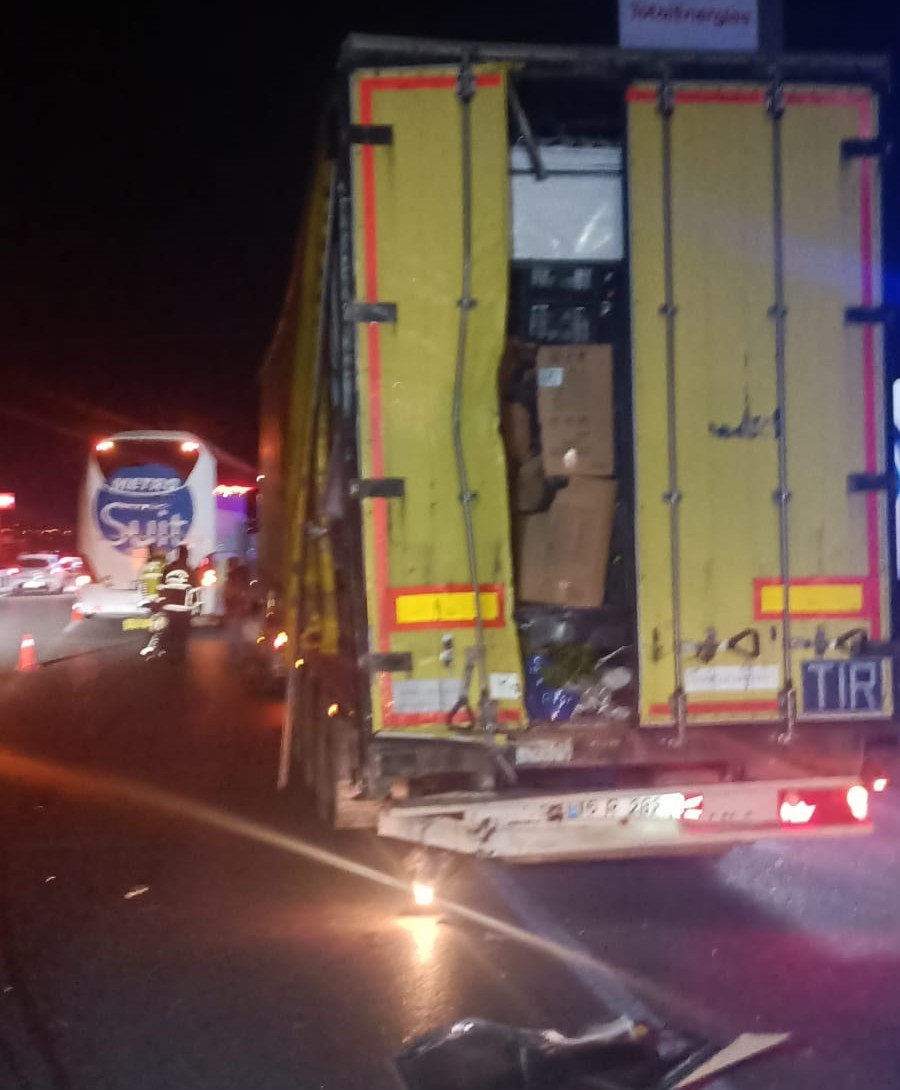 Amasya’da otobüs ile tır çarpıştı: Çok sayıda yaralı var
