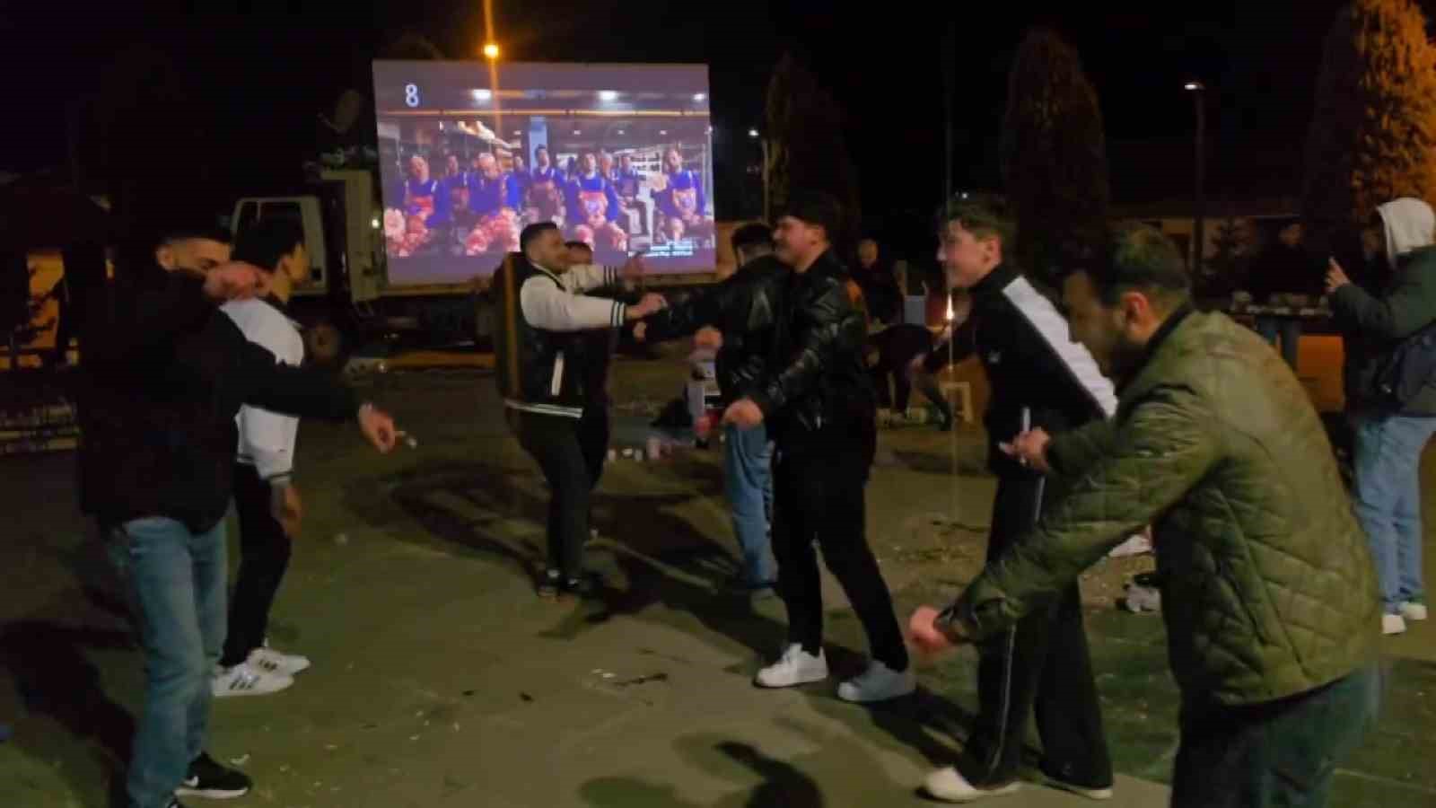 Amasyalılar Dünya Kupası sevincini oynayarak kutladı
