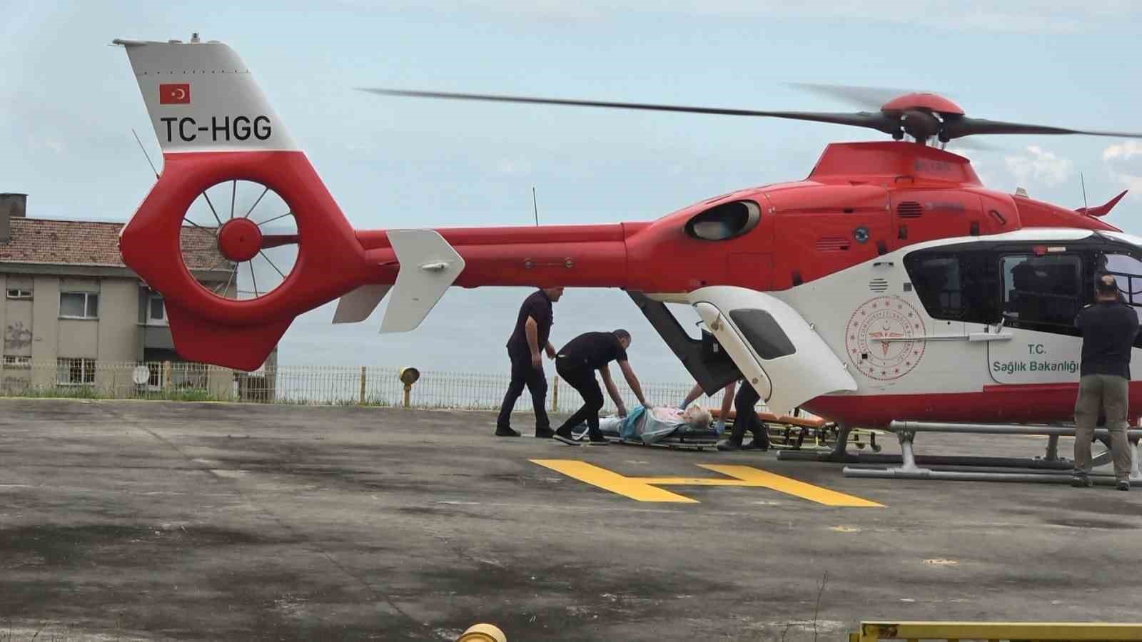 Ambulans helikopter geçen yıl 299 hasta için havalandı
