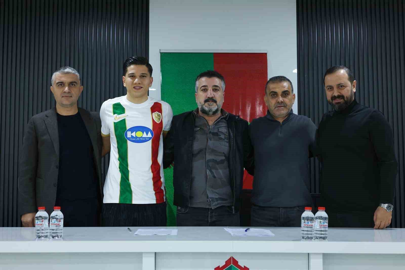 Amed Sportif Faaliyetler, Atakan Müjde’yi kadrosuna kattı
