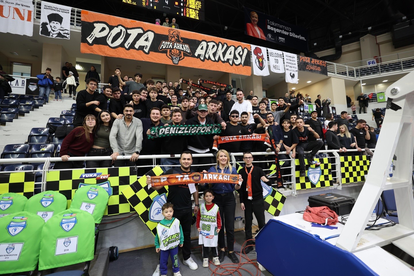 Anadolu Efes galibiyeti Merkezefendi’de yüzleri güldürdü
