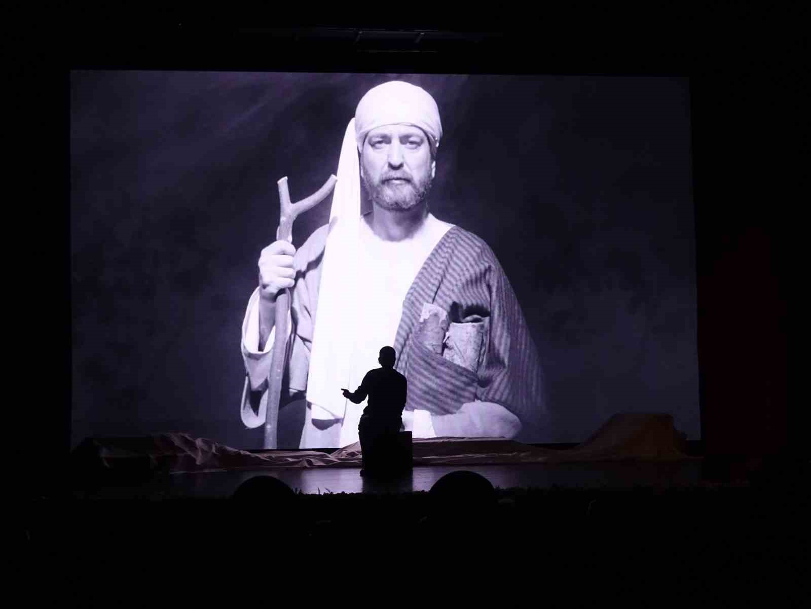 Anadolu Üniversitesi tiyatroseverlere unutulmaz anlar yaşattı
