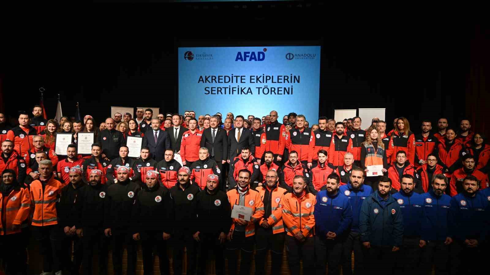 Anadolu Üniversitesi’nde 6 Şubat depremlerinde hayatını kaybedenler anıldı
Anadolu Üniversitesi’nde 6 Şubat depremlerinde hayatını kaybedenler anıldı