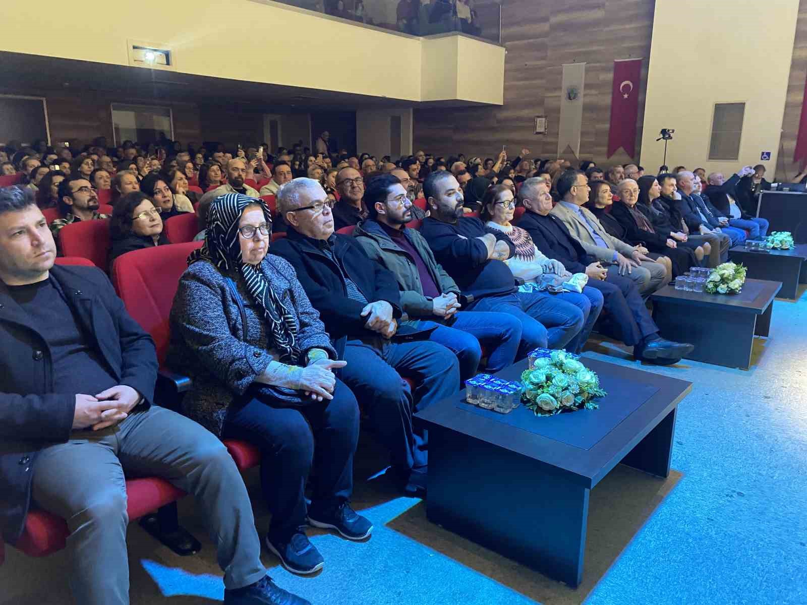 Anadolu’nun ezgileri Alaşehir’de yankılandı
