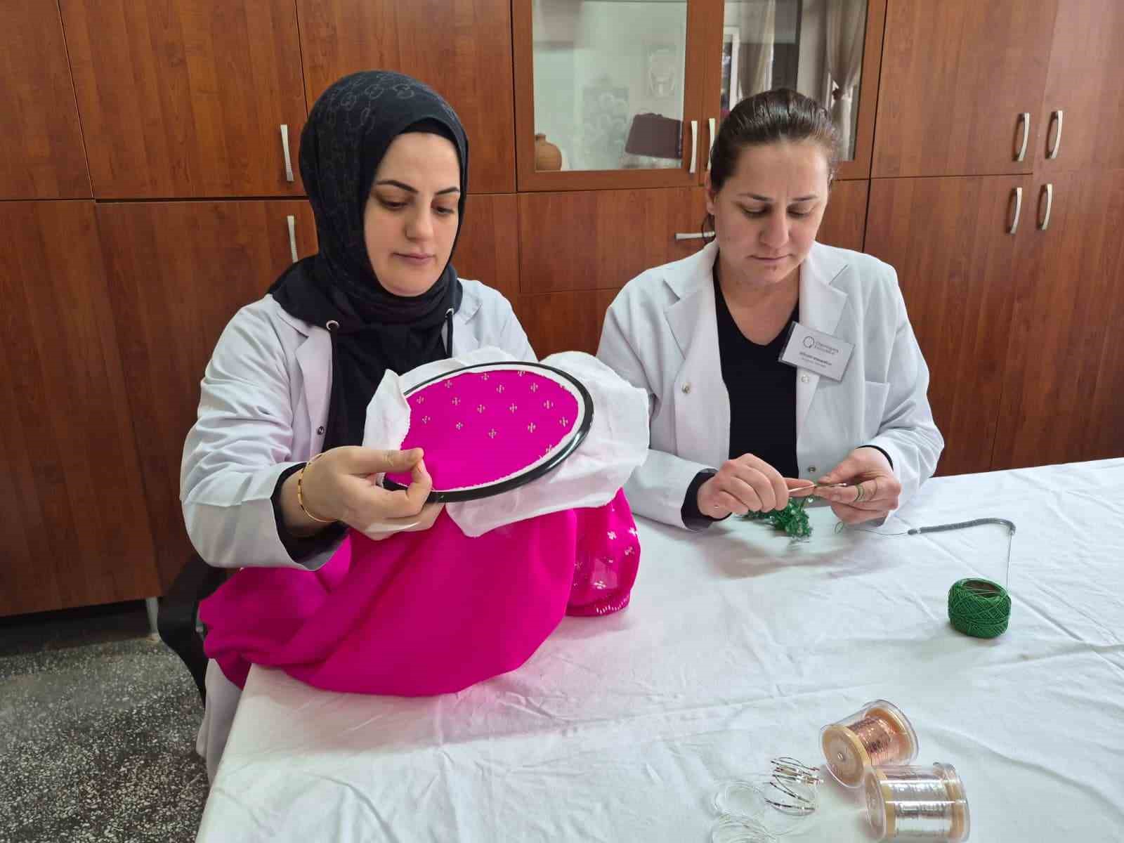 Anadolu’nun gelinbaşları Eskişehirli kadınların elinde yeniden hayat buluyor
