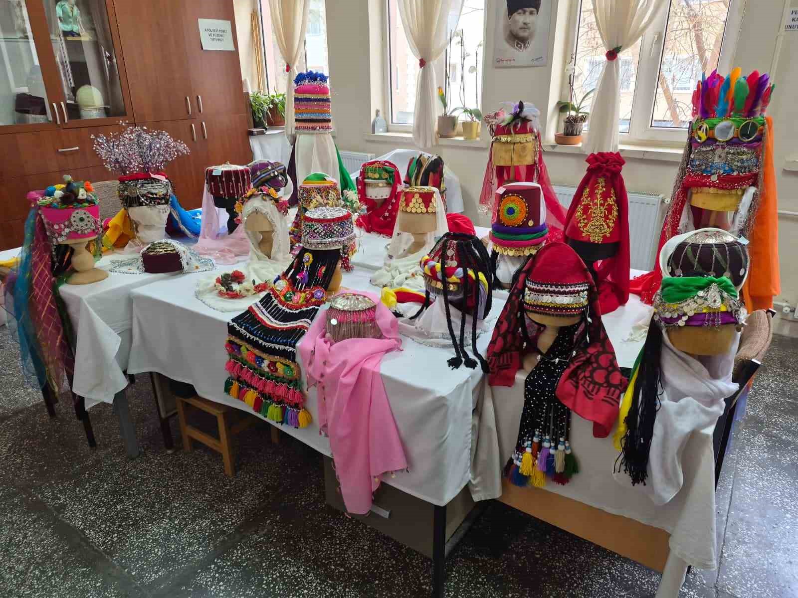 Anadolu’nun gelinbaşları Eskişehirli kadınların elinde yeniden hayat buluyor
