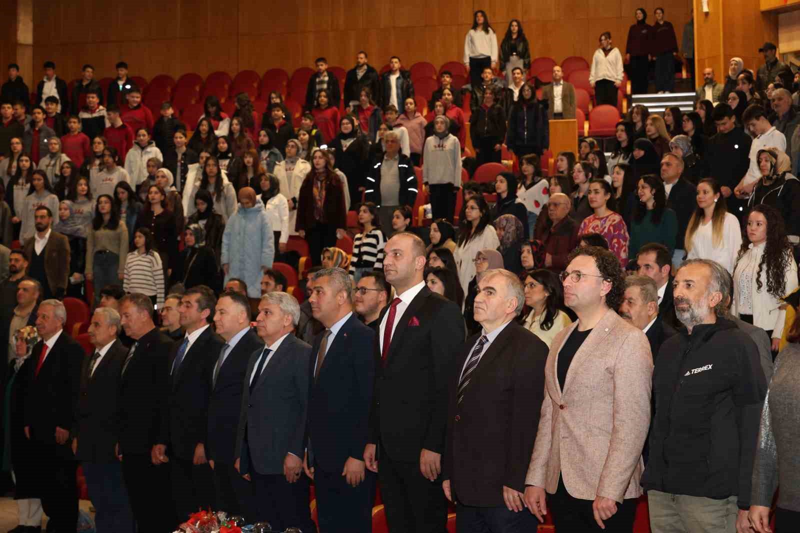 Anadolu’nun özü, güzel sanatların sözü Erzurum’da yankılandı
