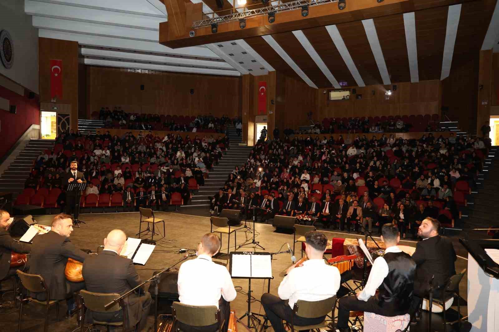 Anadolu’nun özü, güzel sanatların sözü Erzurum’da yankılandı
