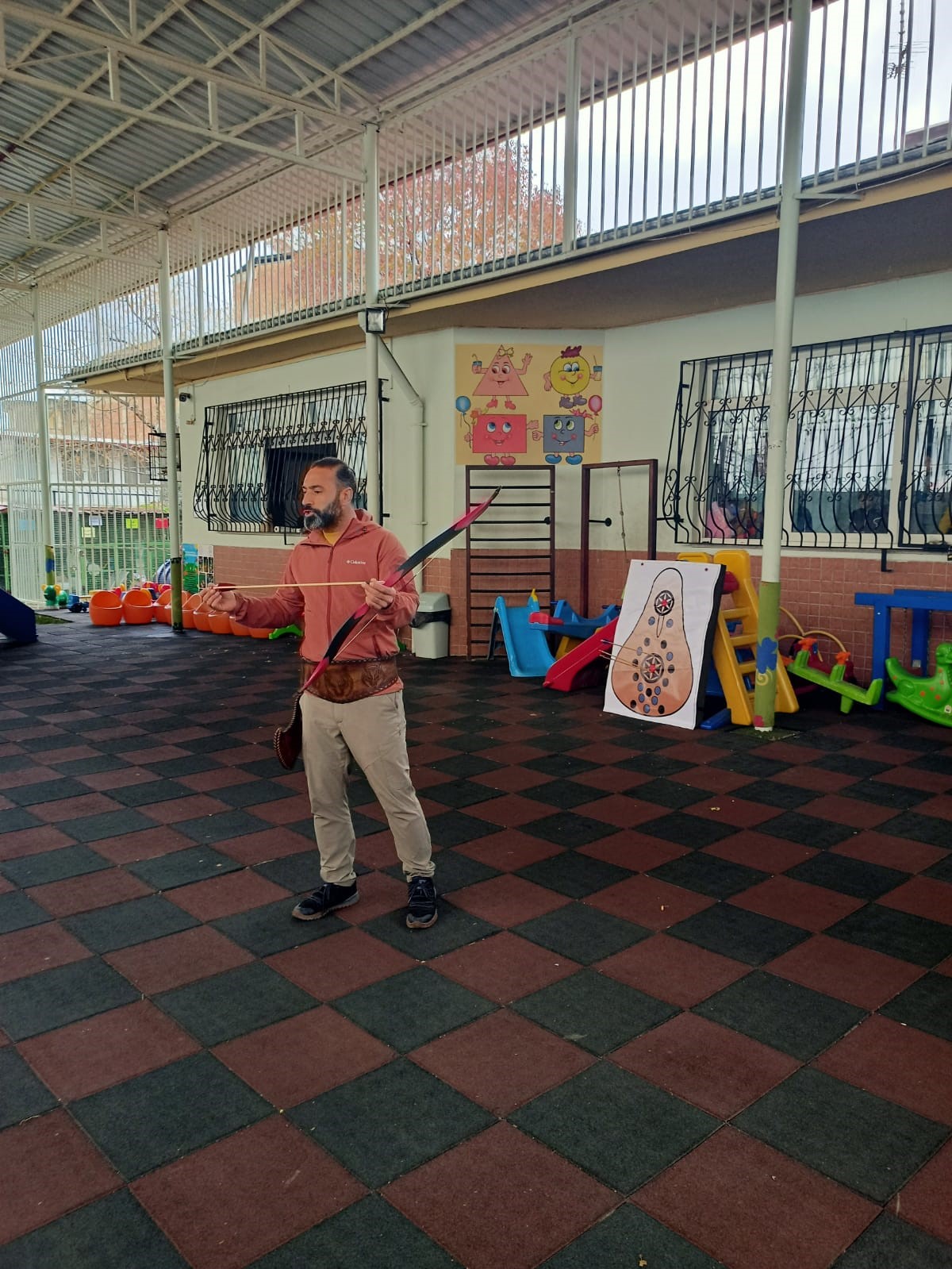 Anaokulu öğrencileri okçuluk kültürünü öğrendi
